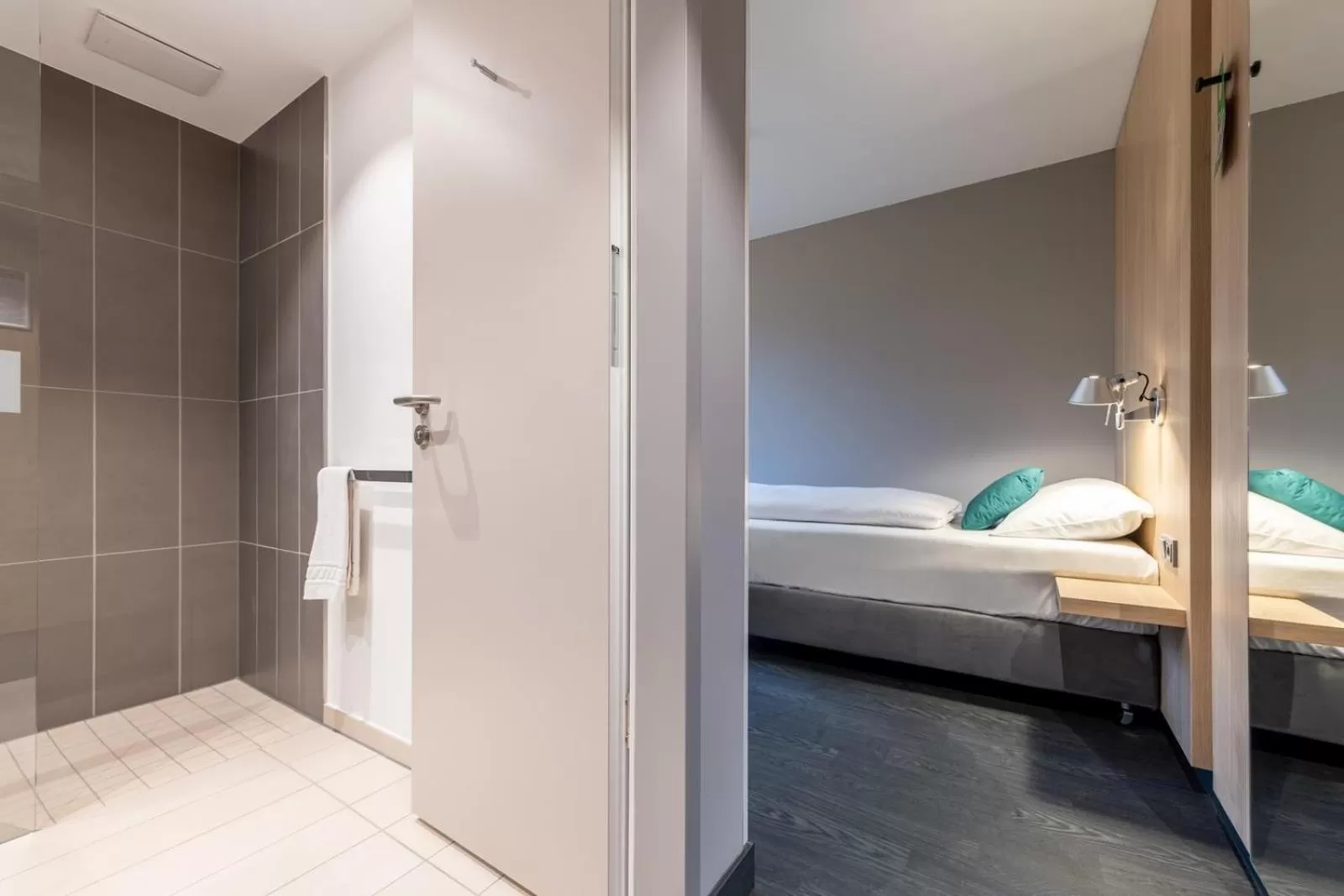 Staff, Bed in Serways Hotel Hösel