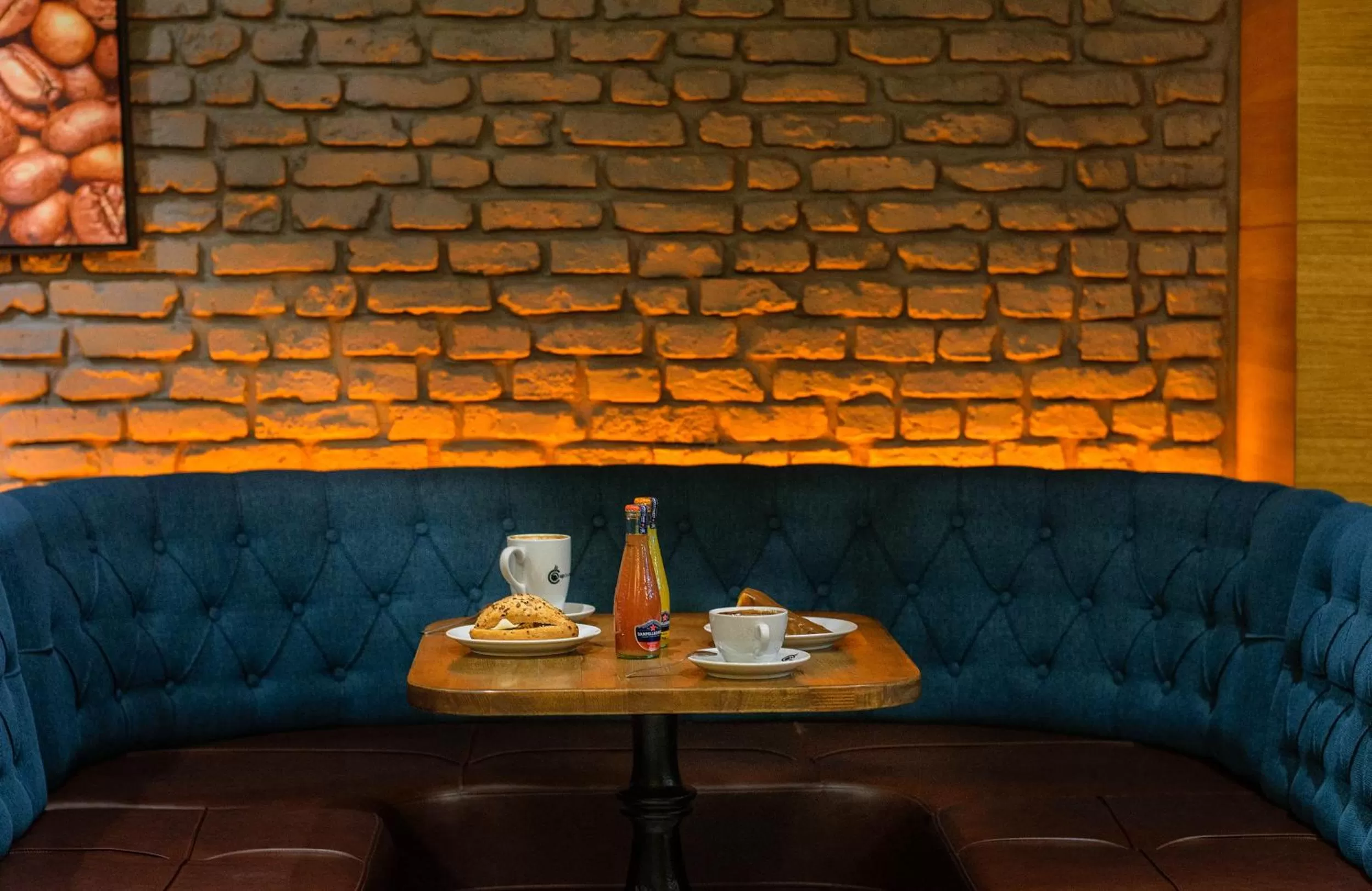 Restaurant/places to eat, Drinks in Hotel Bossuite Kadikoy