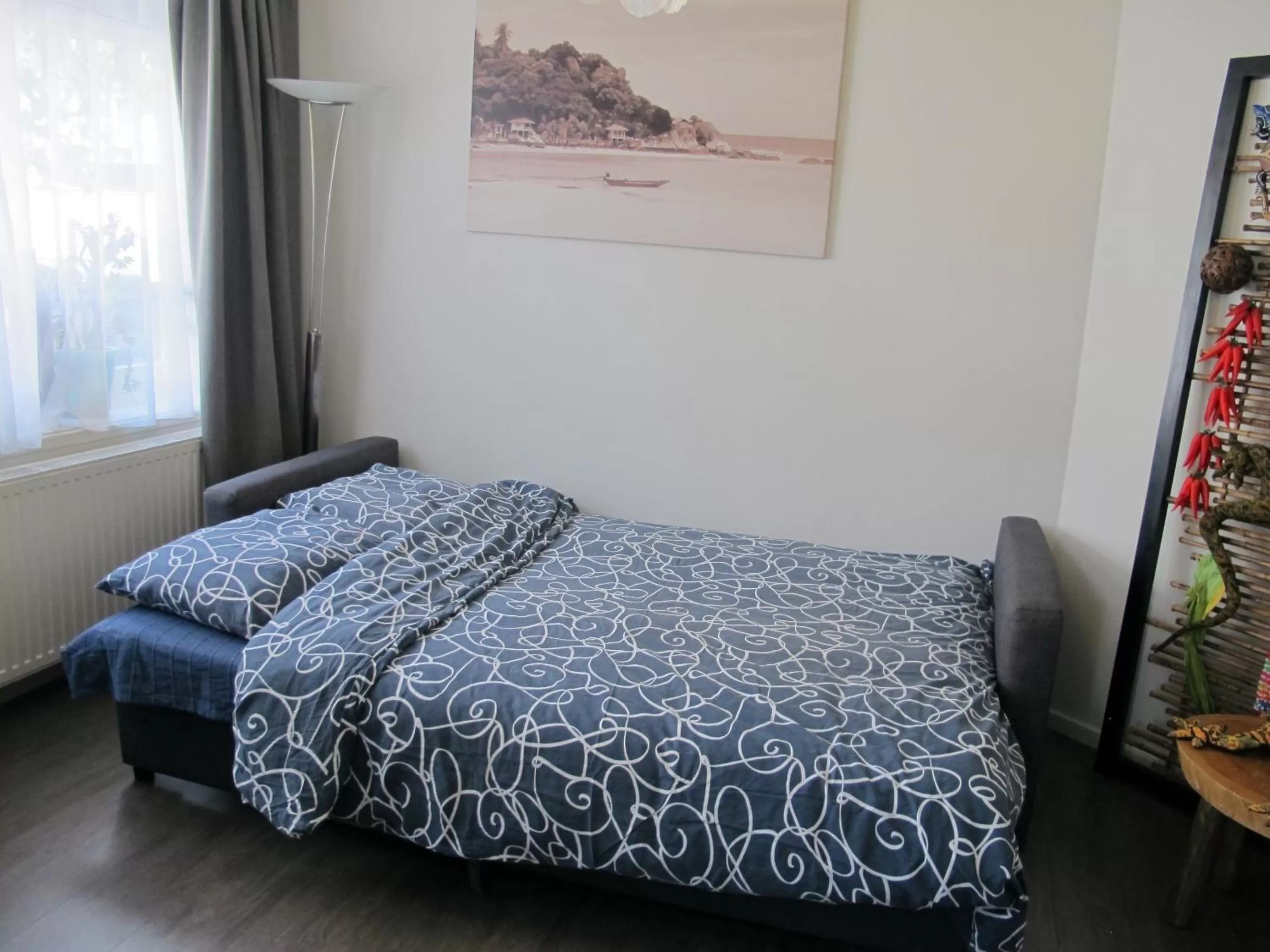 Living room, Bed in Bos en Lommer Hotel - Erasmus Park area