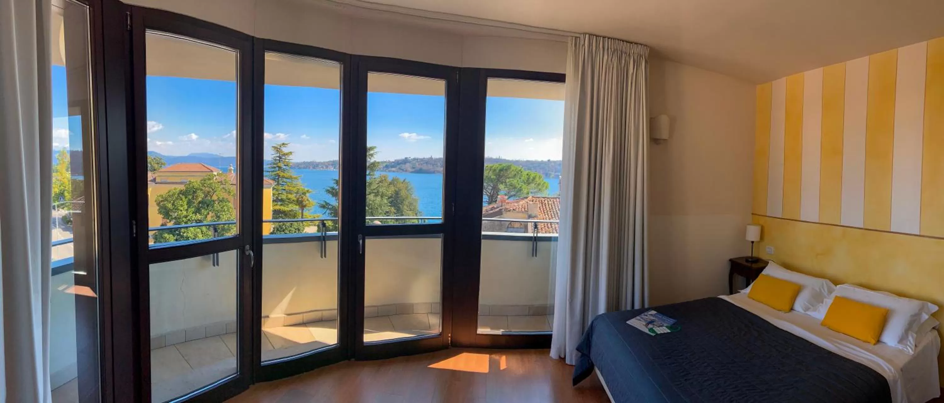 Balcony/Terrace, Bed in Rivalta Life Style Hotel