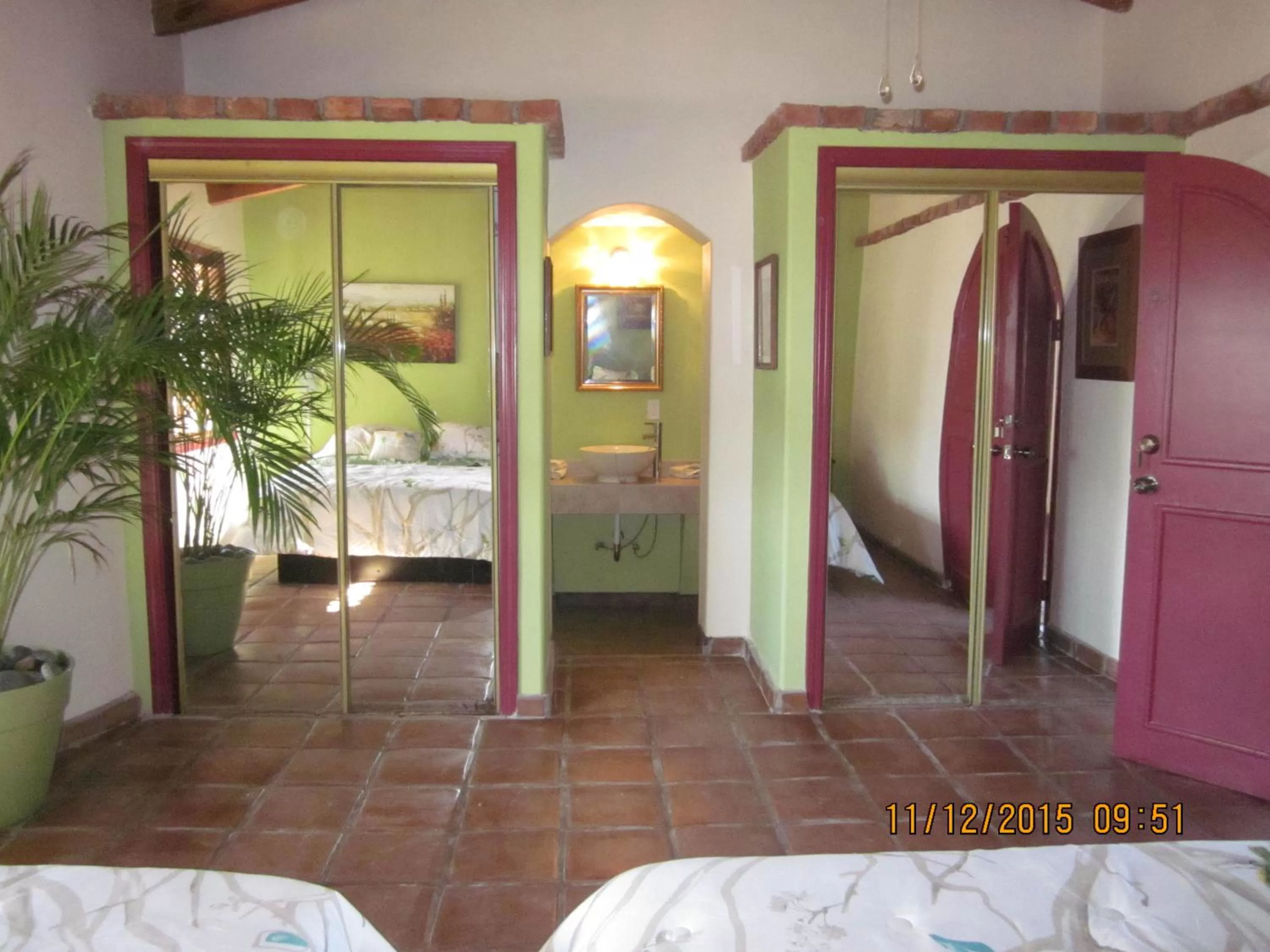 Photo of the whole room, Bed in Hacienda Rancho Santini