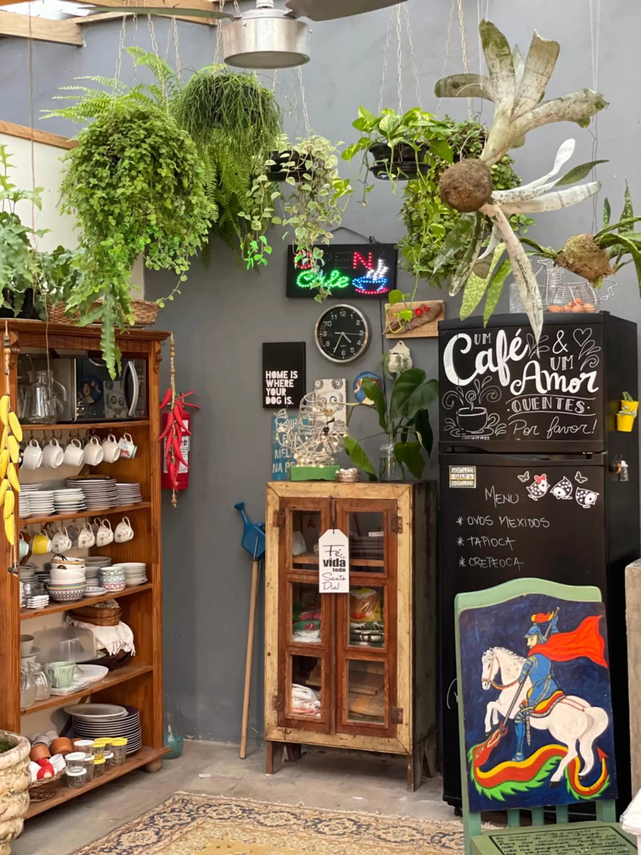 Communal kitchen in Pousada Santarina