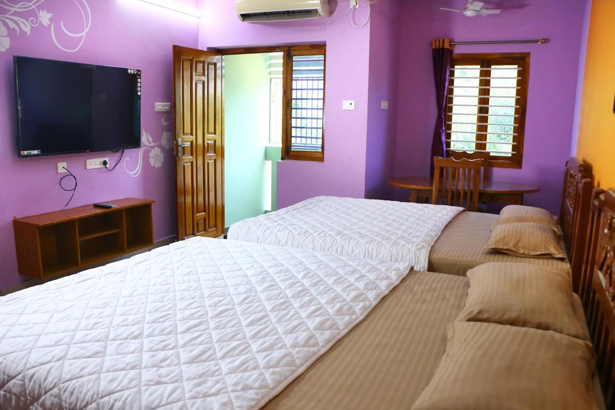 Bed in Bluetique Beach House