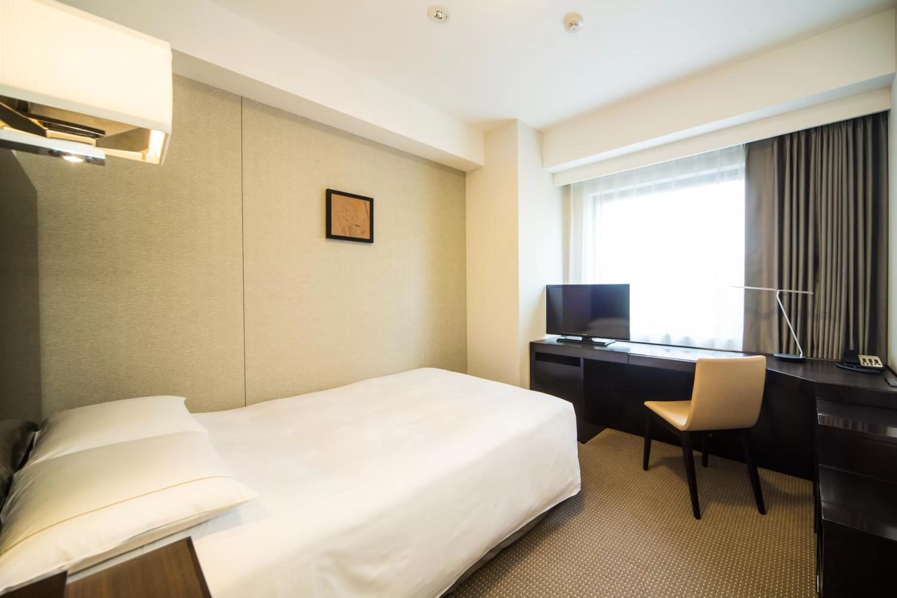 Photo of the whole room, Bed in The Royal Park Canvas Nagoya
