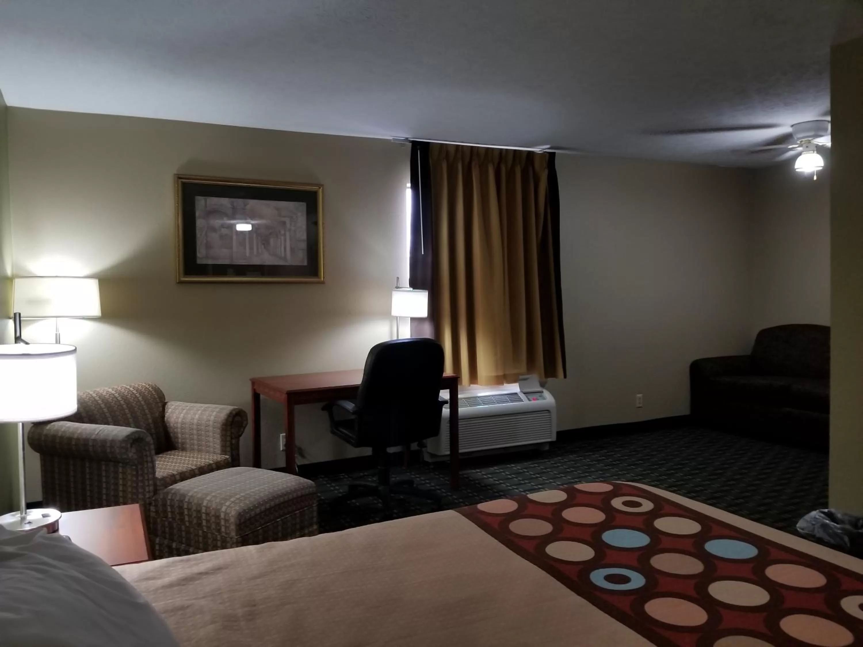 Bed in Super 8 by Wyndham Bellefontaine