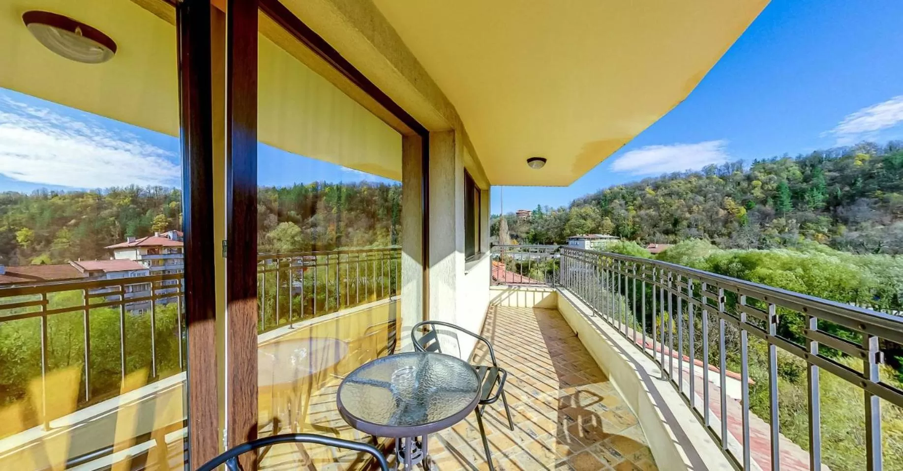 Balcony/Terrace in Troyan Plaza Hotel