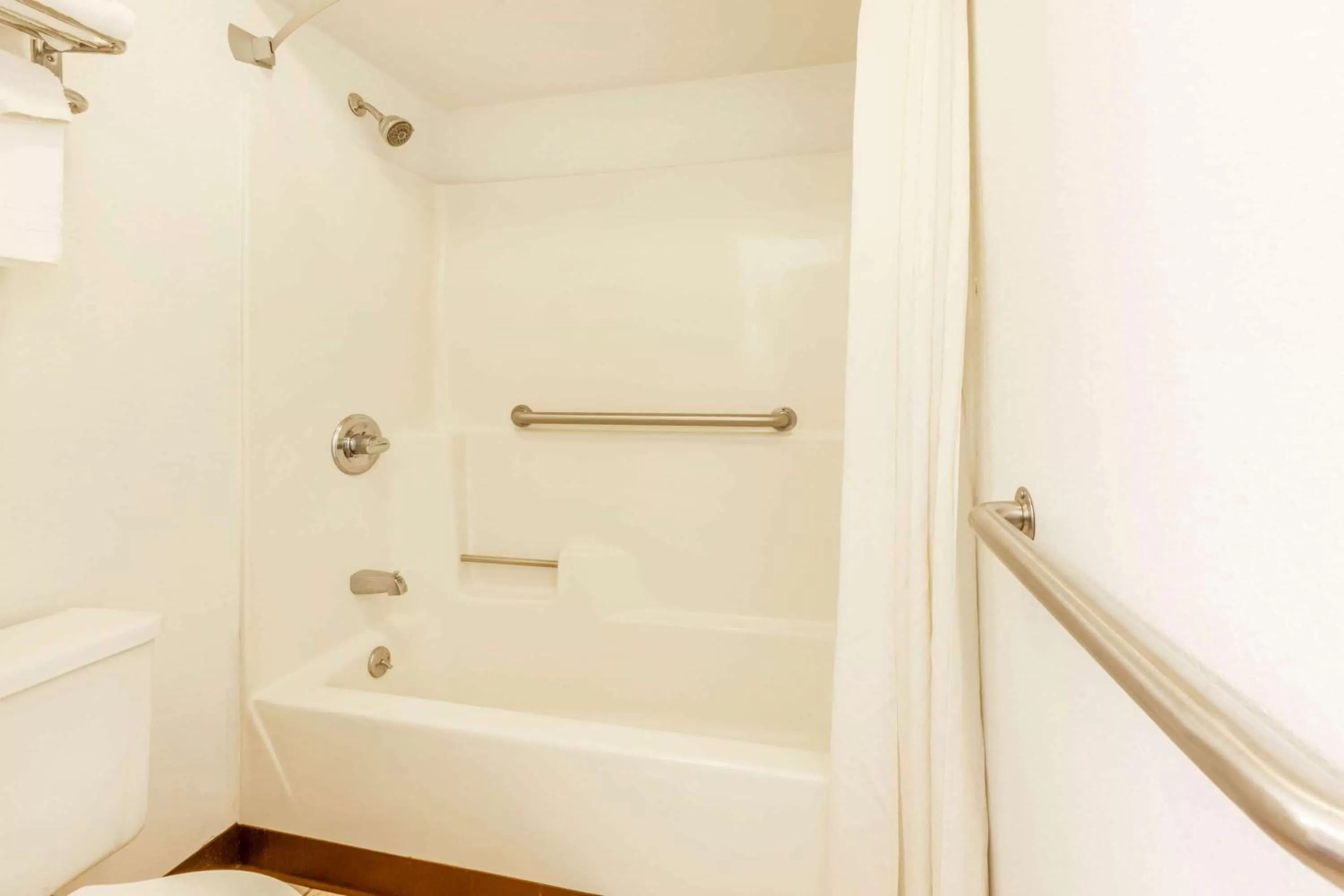 Bathroom in Super 8 by Wyndham Newcomerstown