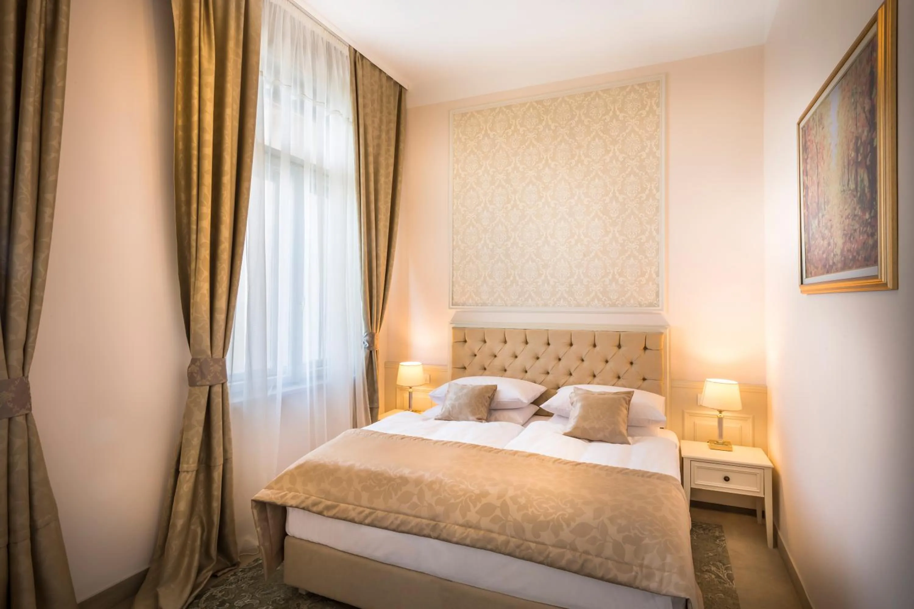 Bed in Hotel Bellevue - by Liburnia Hotels & Villas