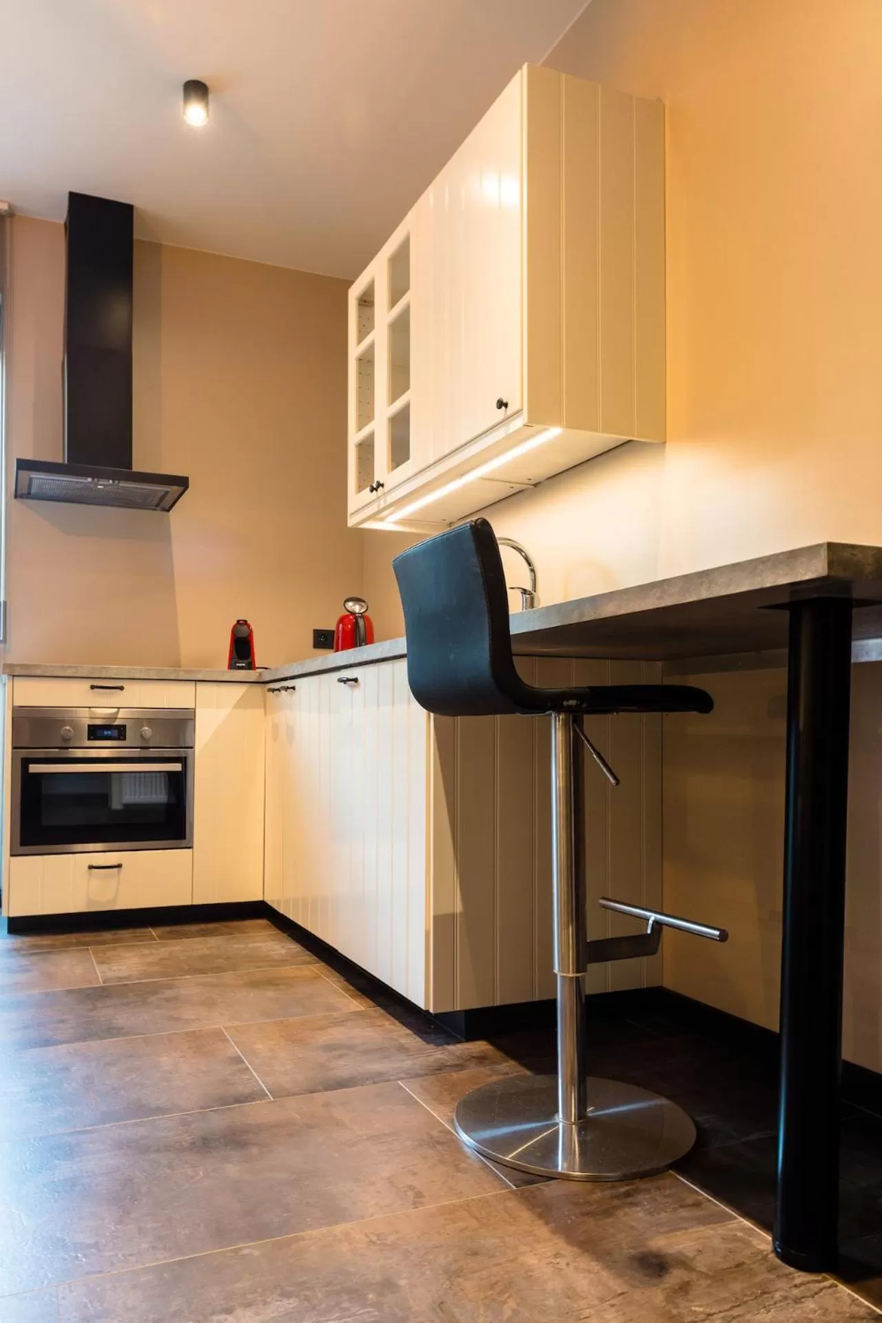 Kitchen or kitchenette, Kitchen/Kitchenette in Oud Gemeentehuis