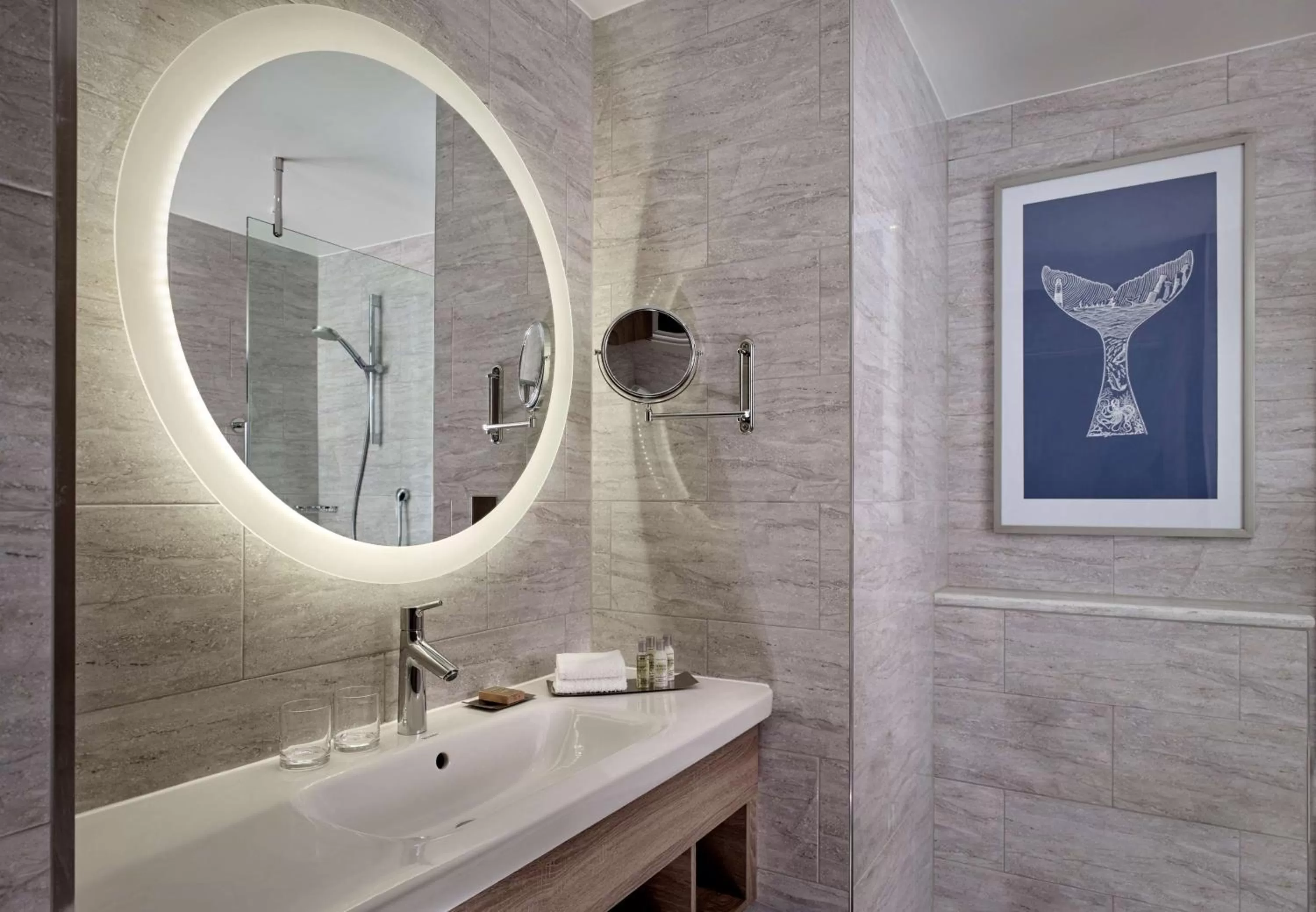 Bathroom in Doubletree By Hilton Hull