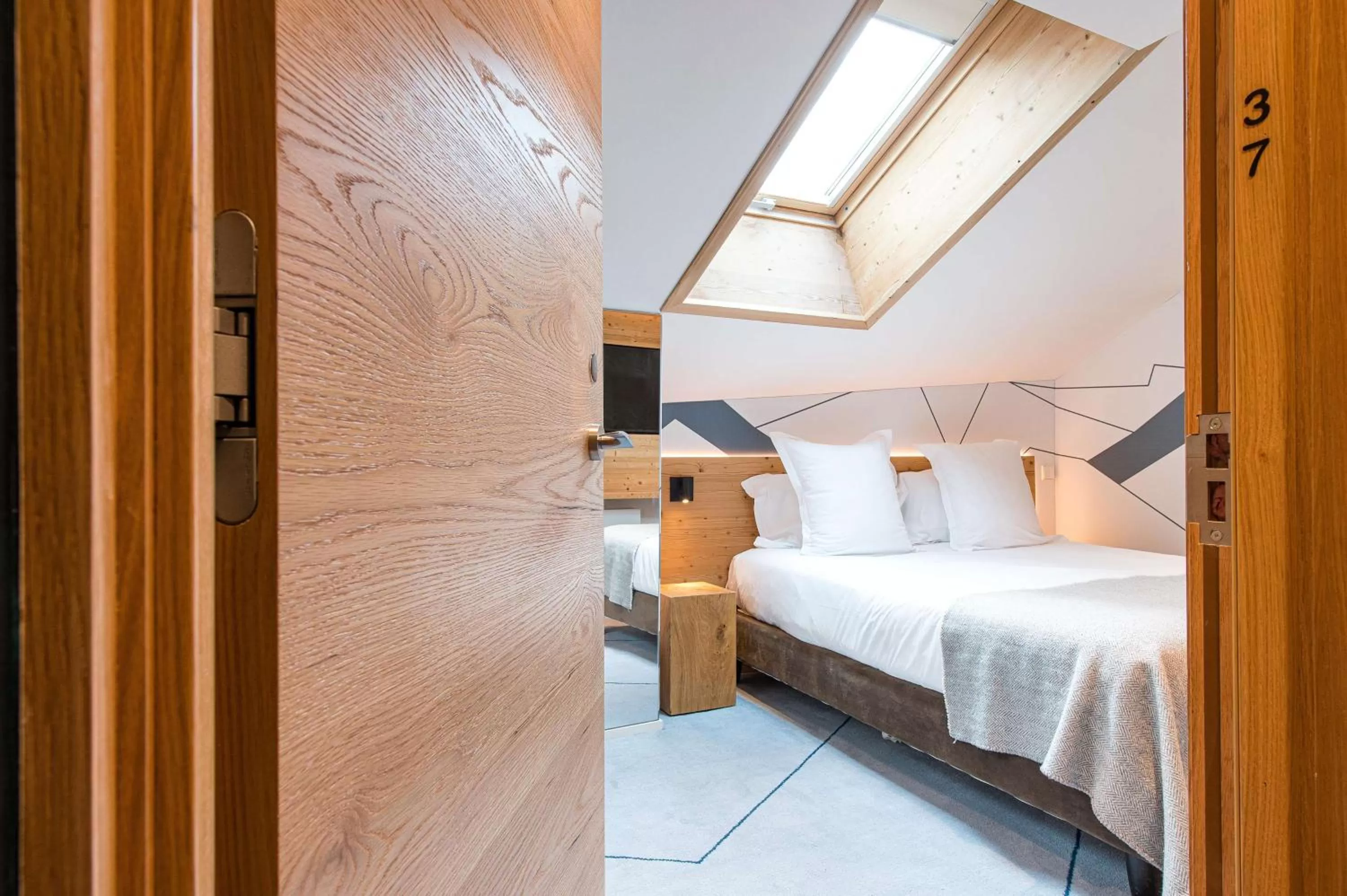 Photo of the whole room, Bed in Best Western Chalet les Saytels