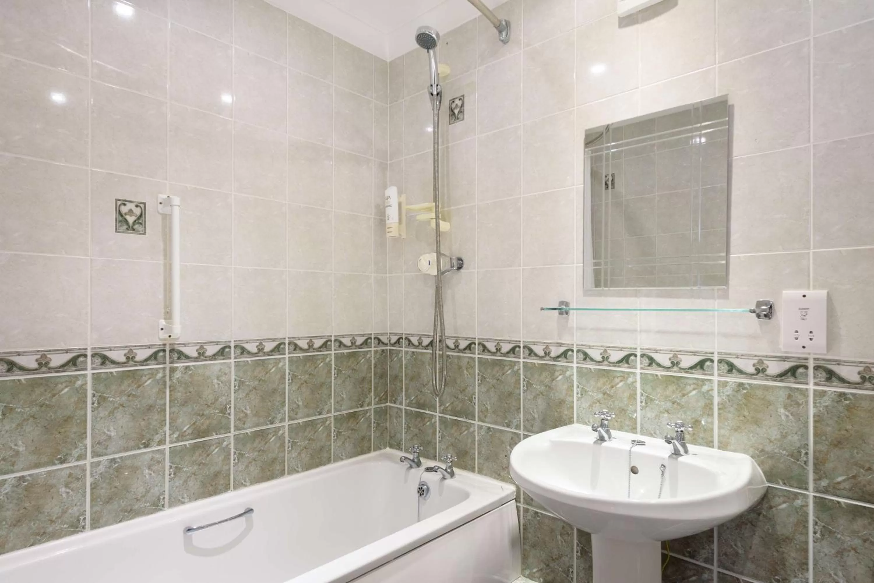 Bathroom in Best Western Fowey Valley