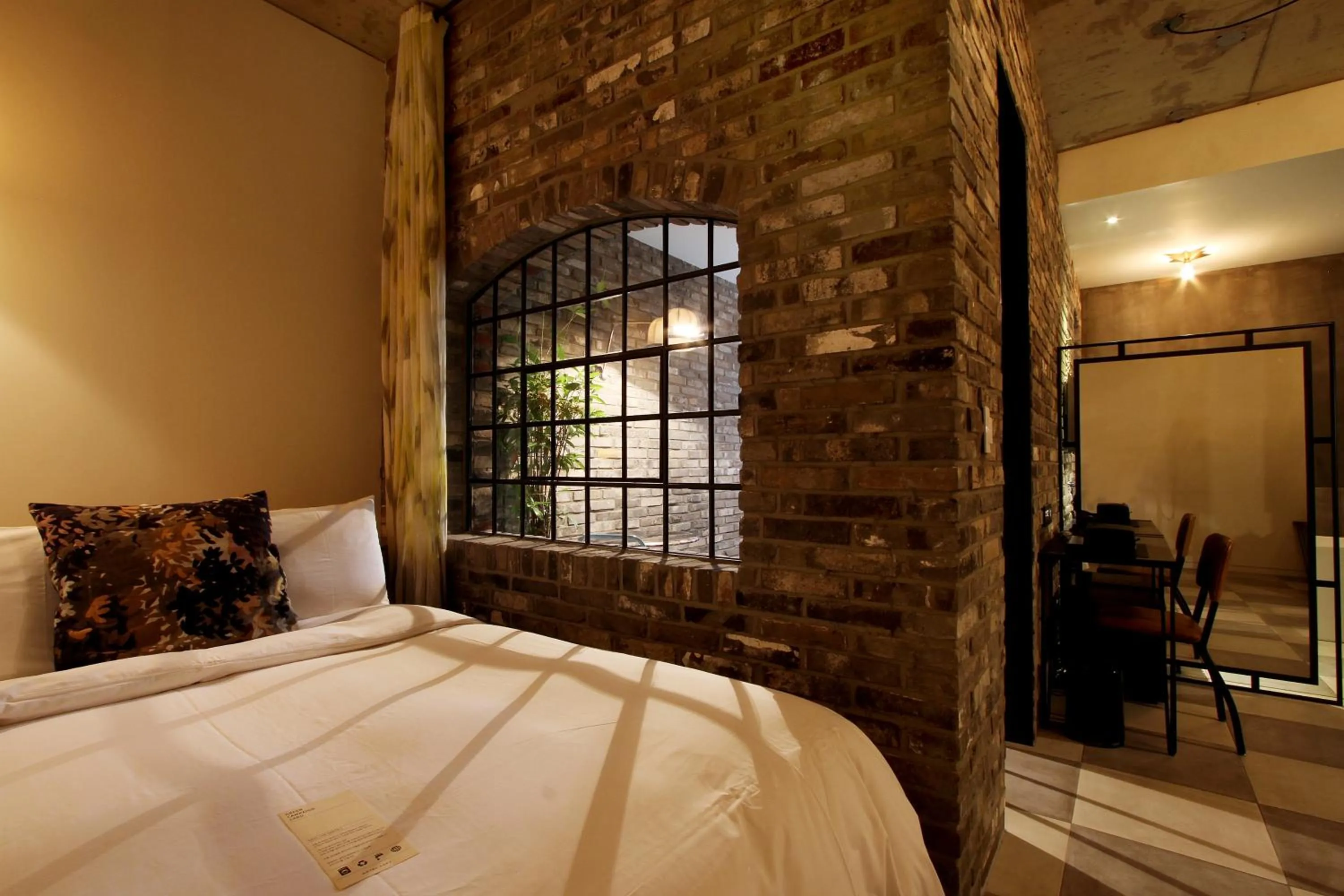 Photo of the whole room, Bed in Boutique Hotel Loft