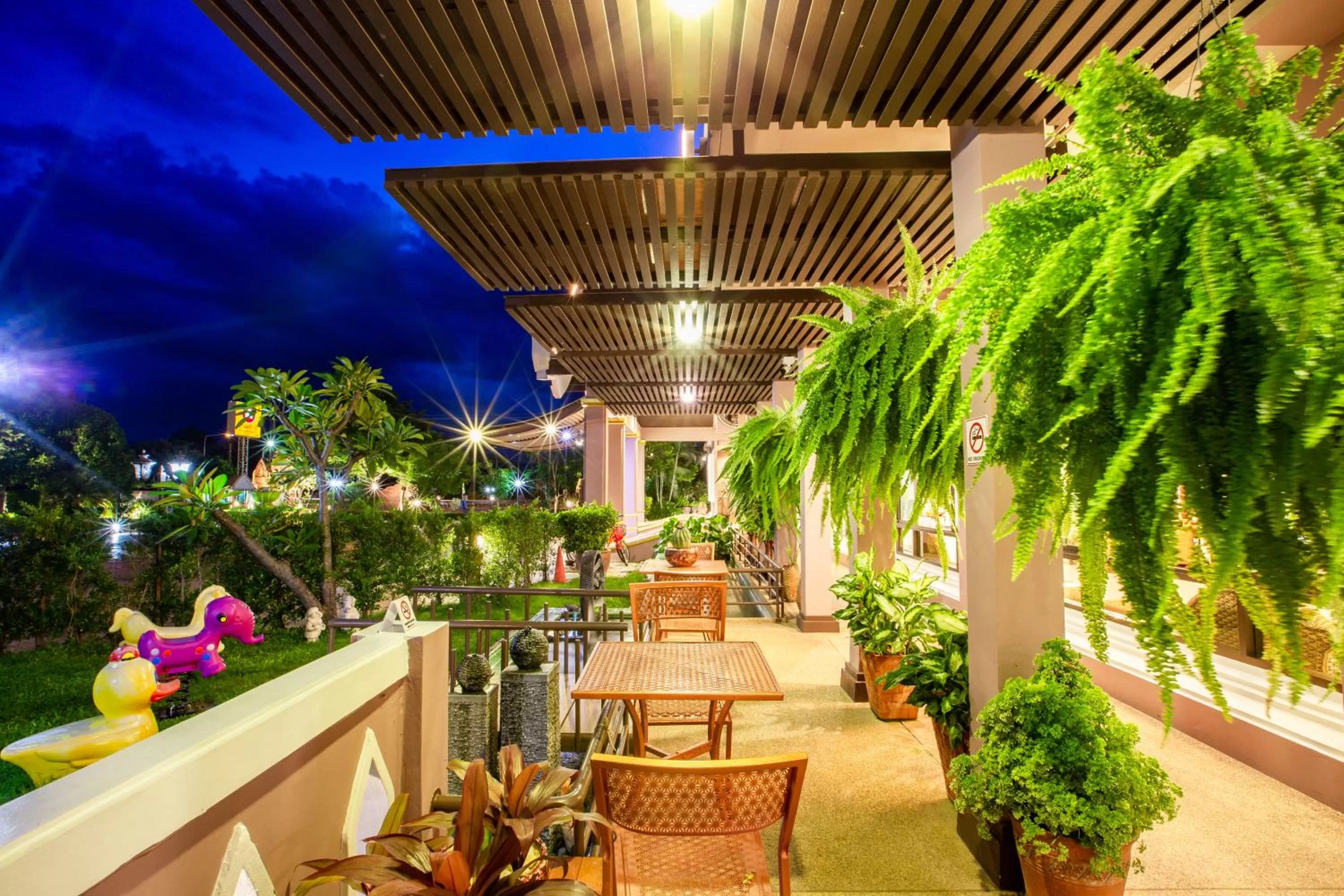 Balcony/Terrace in Phanomrungpuri Hotel Buriram