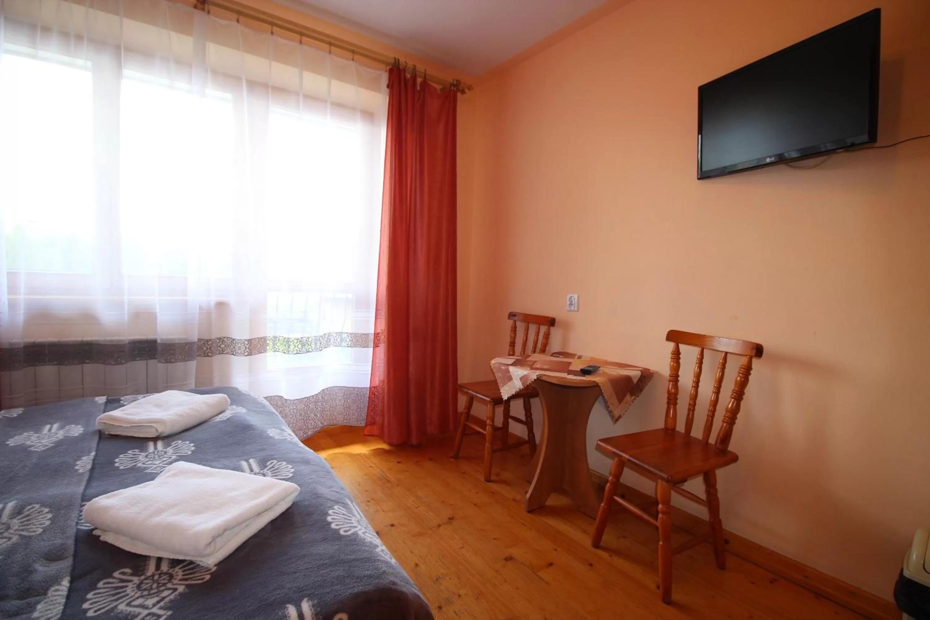 TV/Entertainment Center in DW U Wajdy