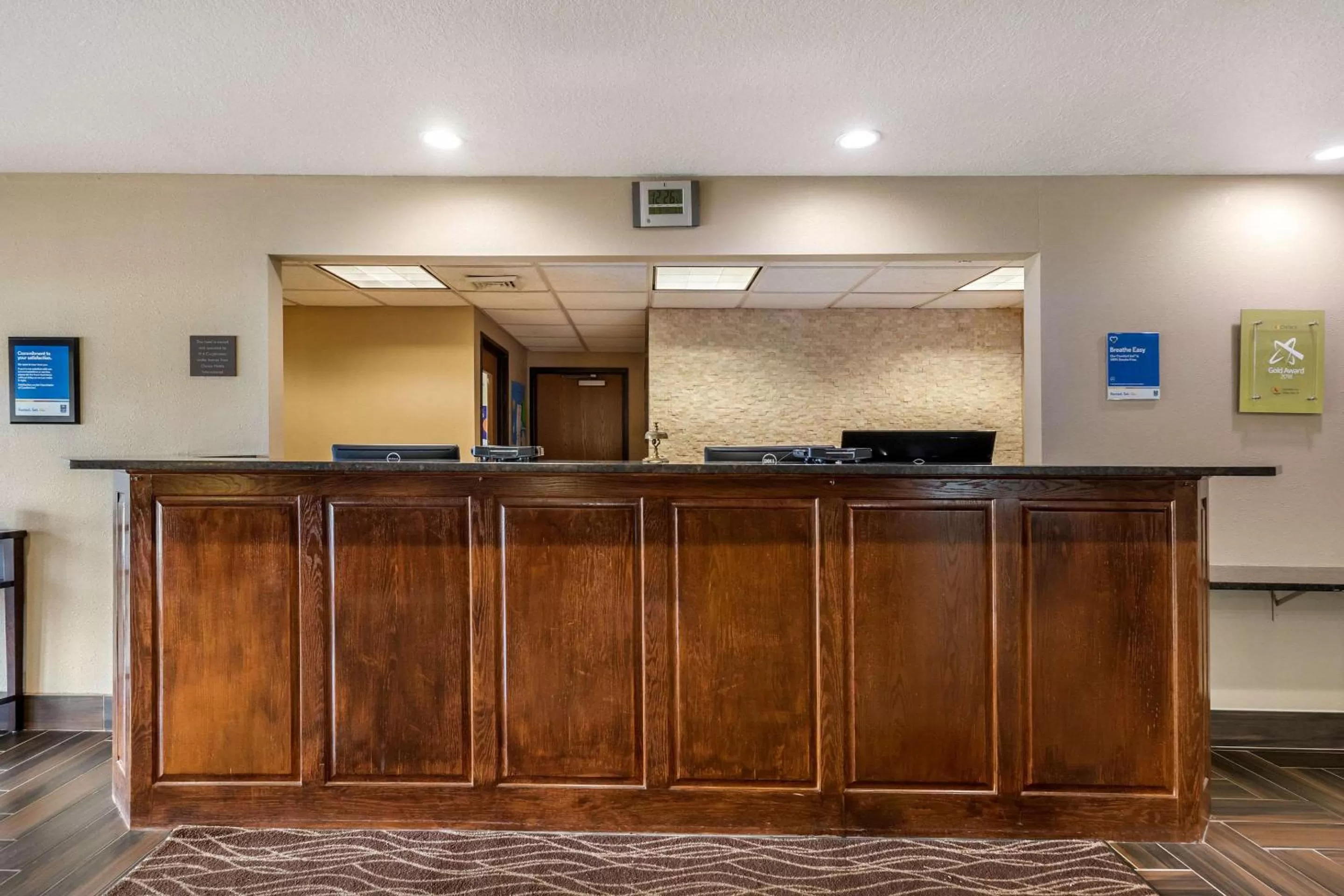 Lobby or reception in Comfort Inn Story City