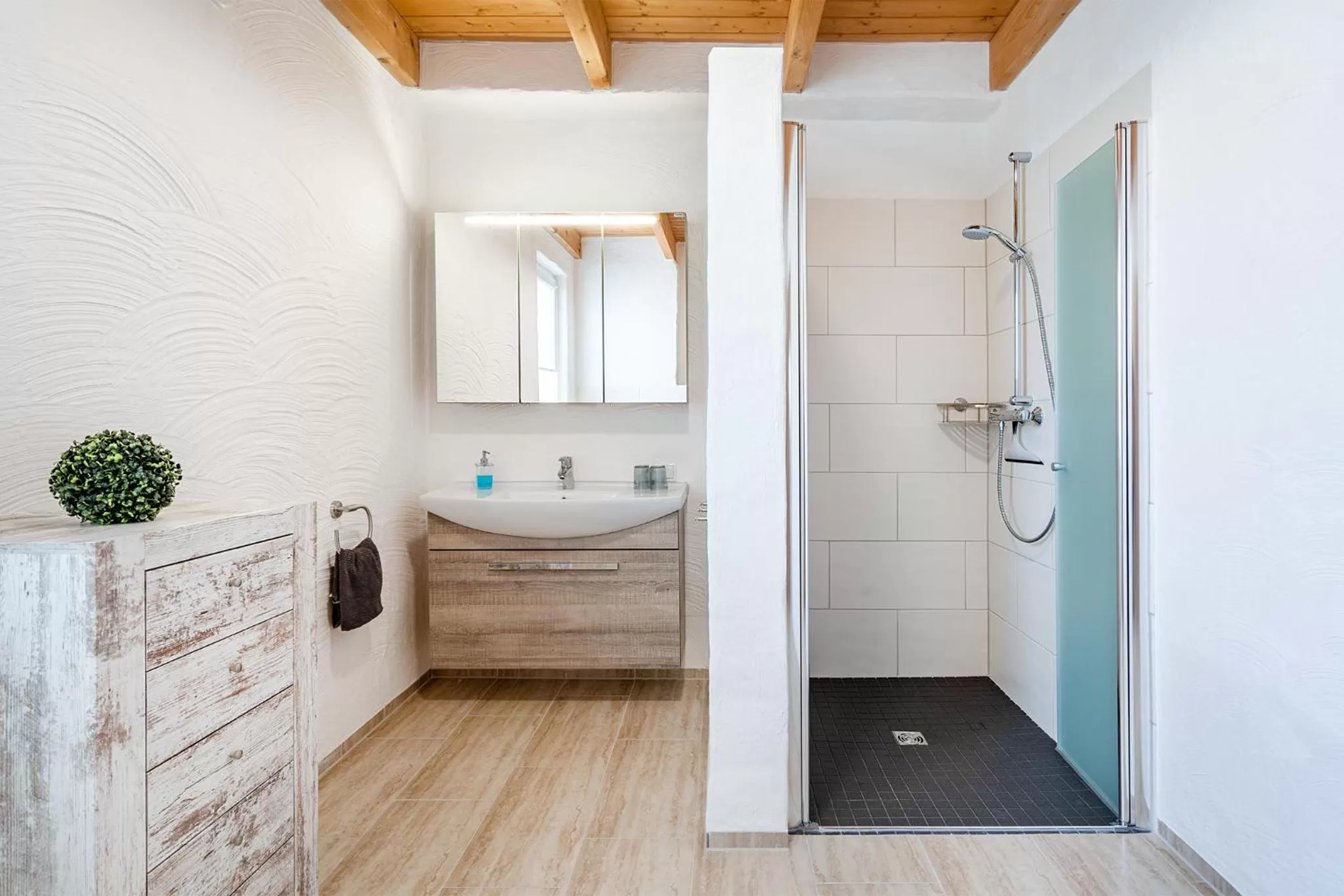 Shower, Bathroom in Villa Moorstern