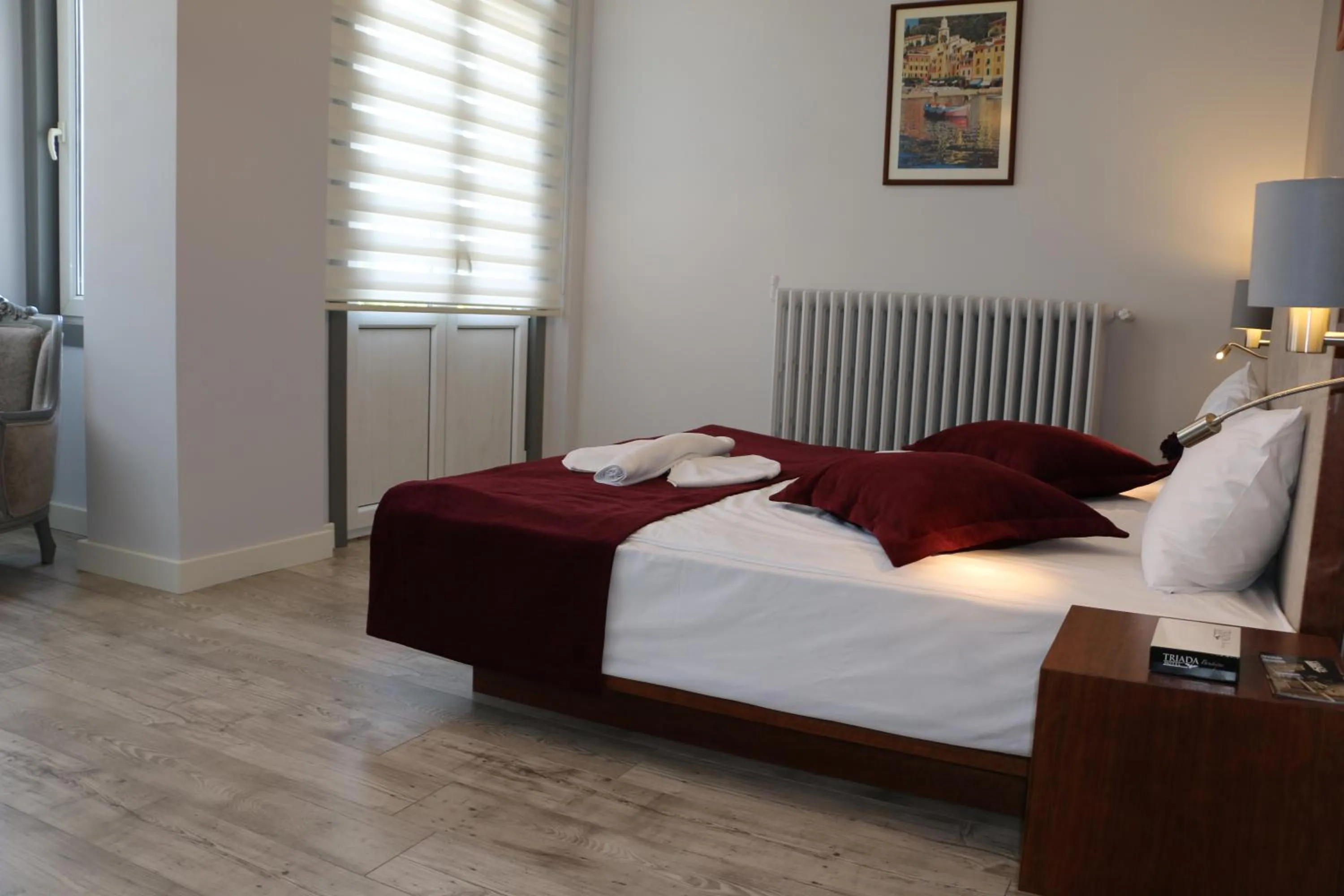 Photo of the whole room, Bed in Triada Hotel Taksim - Special Category