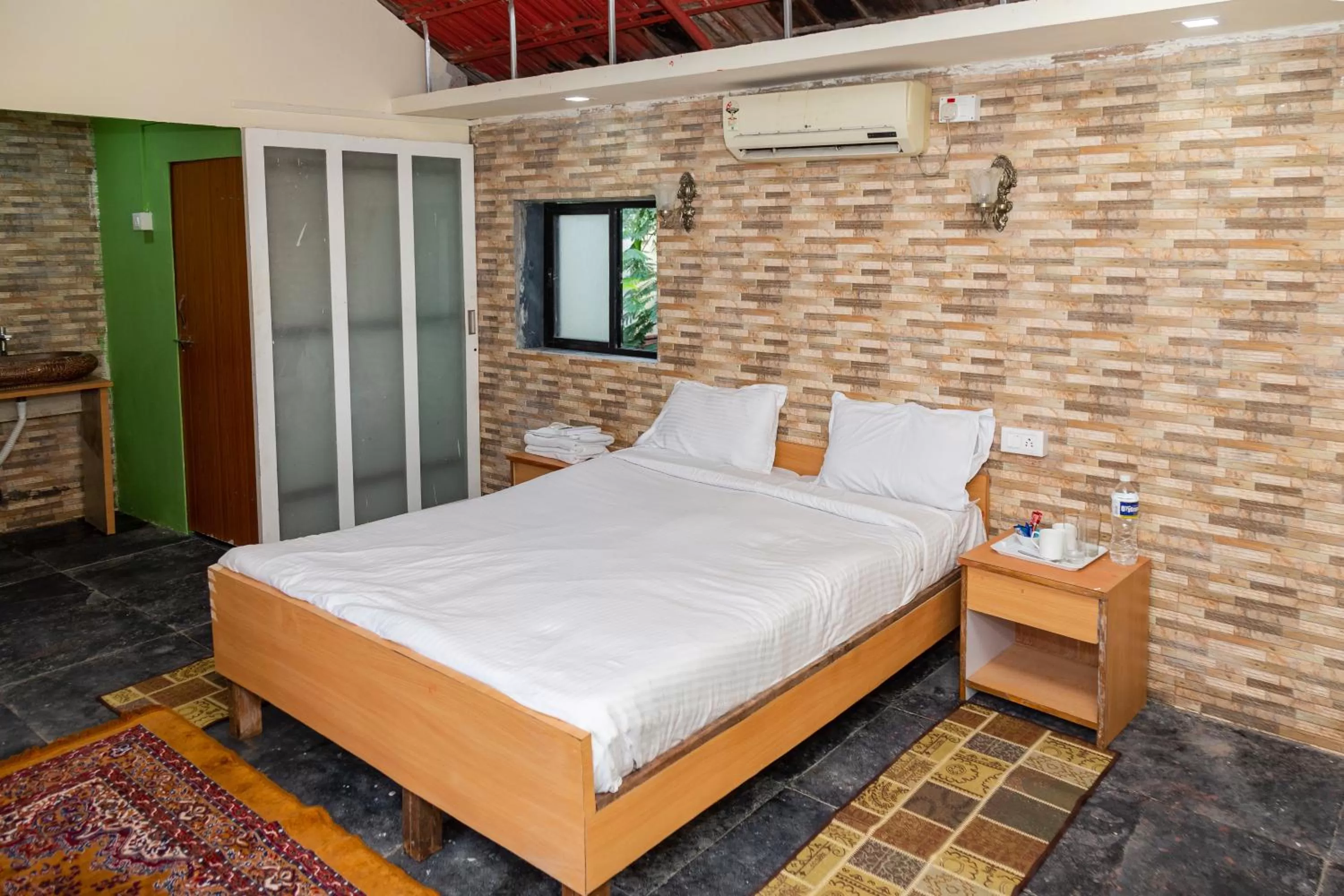 Bed in Vedi Farm A Mountain Resort