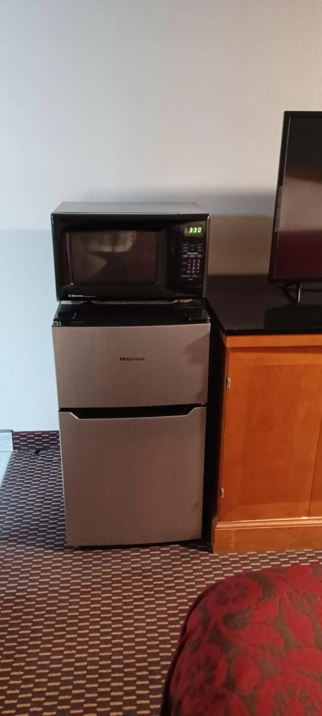 TV and multimedia in Days Inn by Wyndham Ritzville