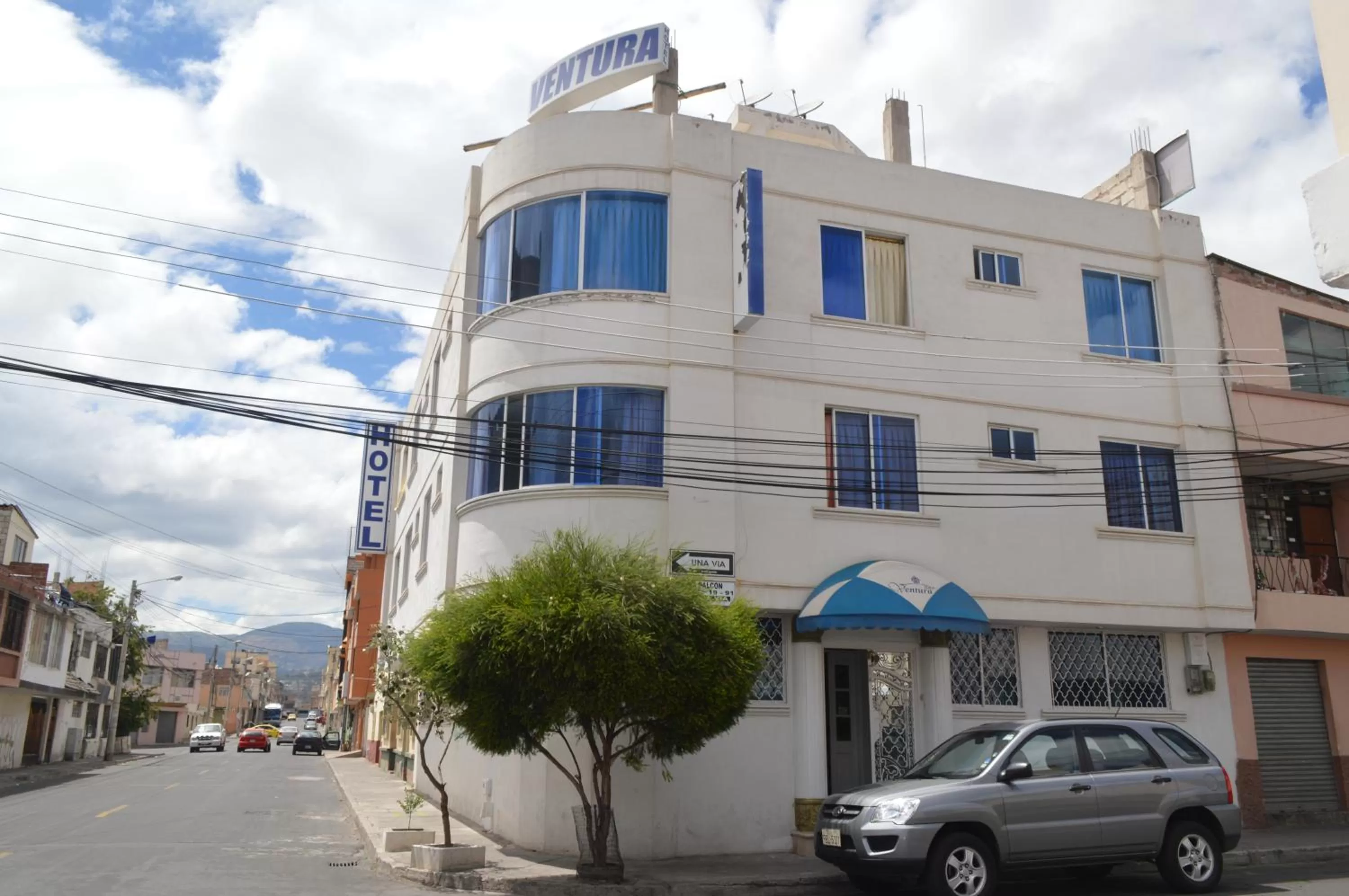 Facade/entrance, Property Building in Hotel Ventura