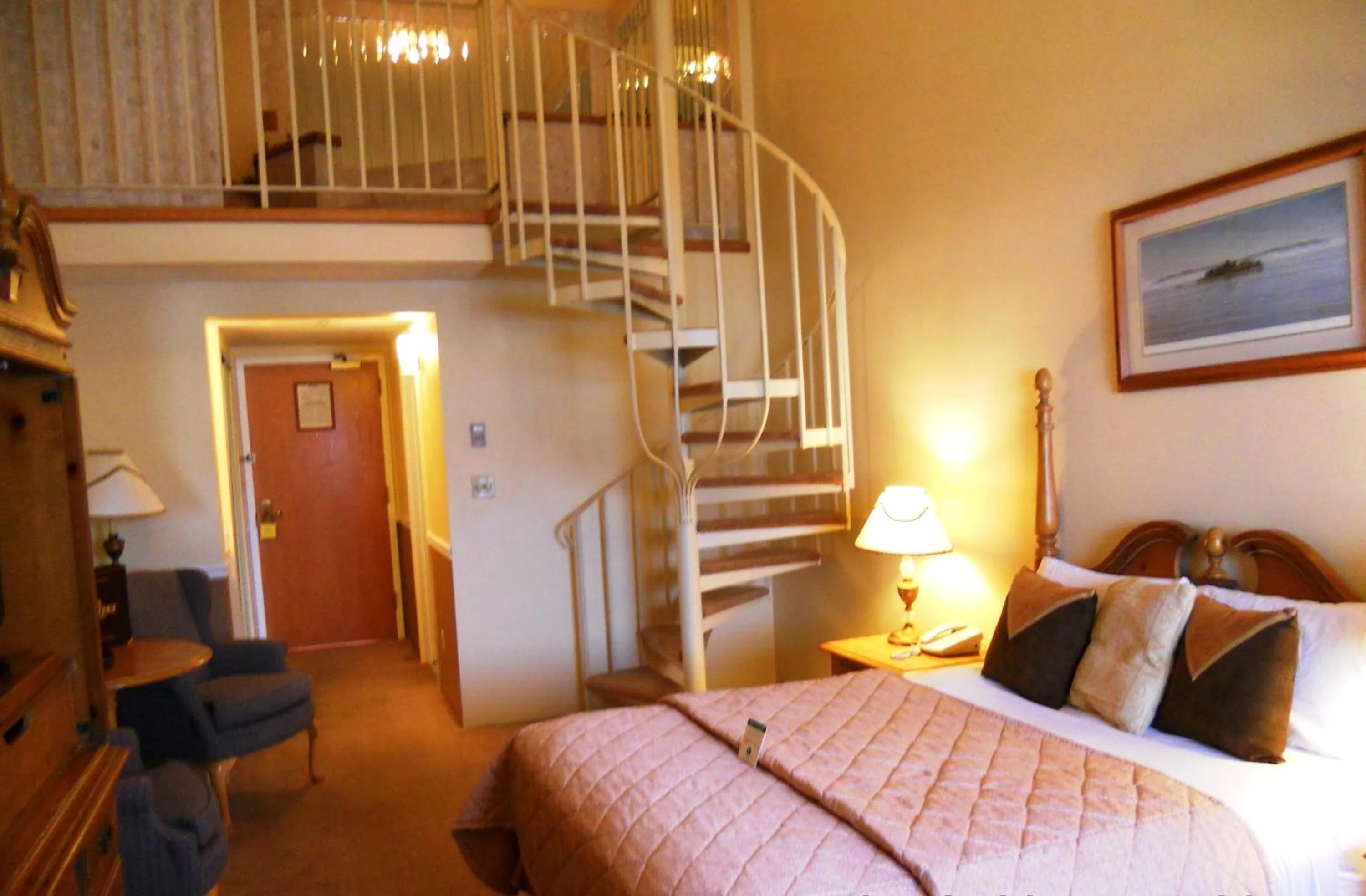 Bed in Riveredge Resort Hotel