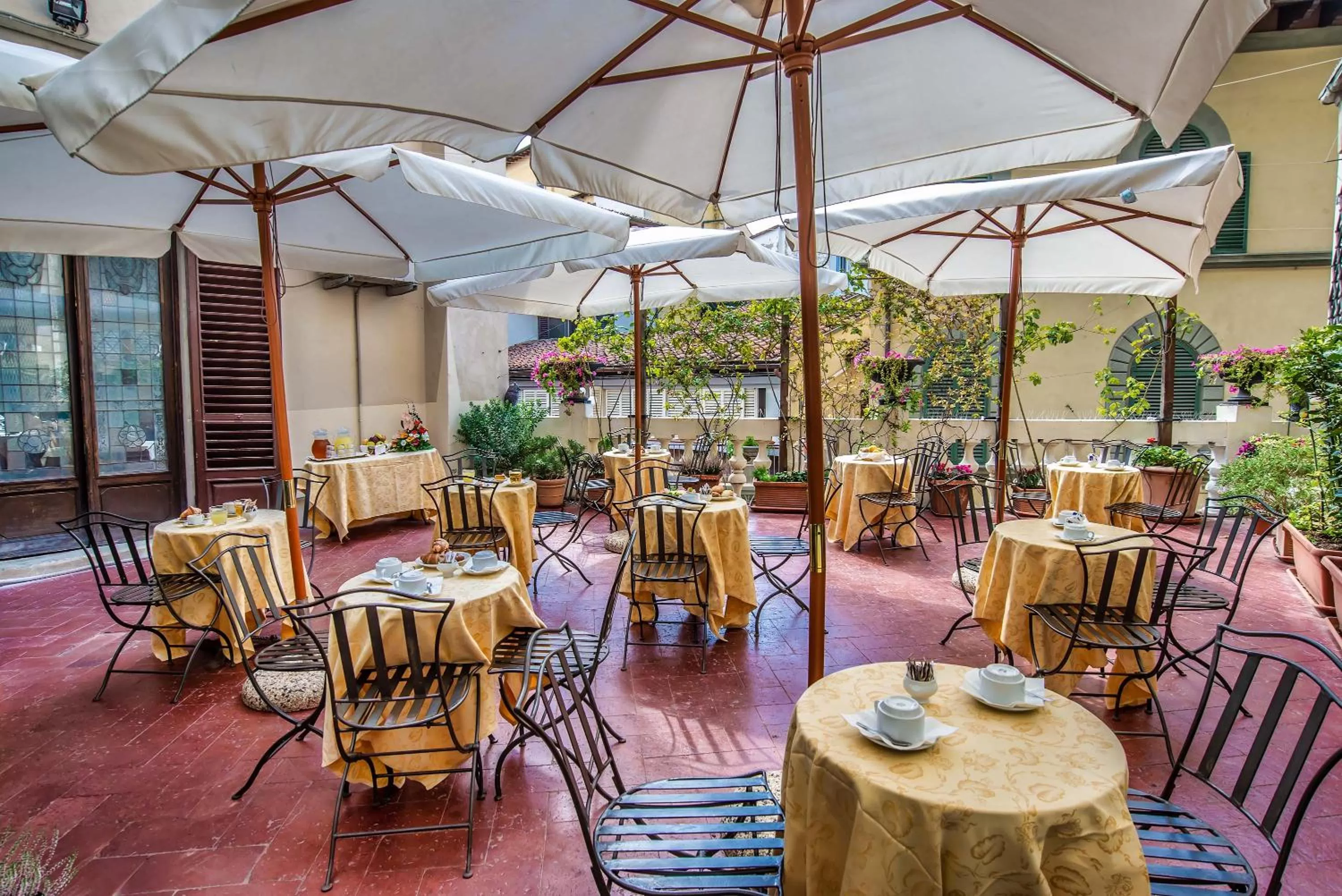 Balcony/Terrace in Hotel Paris