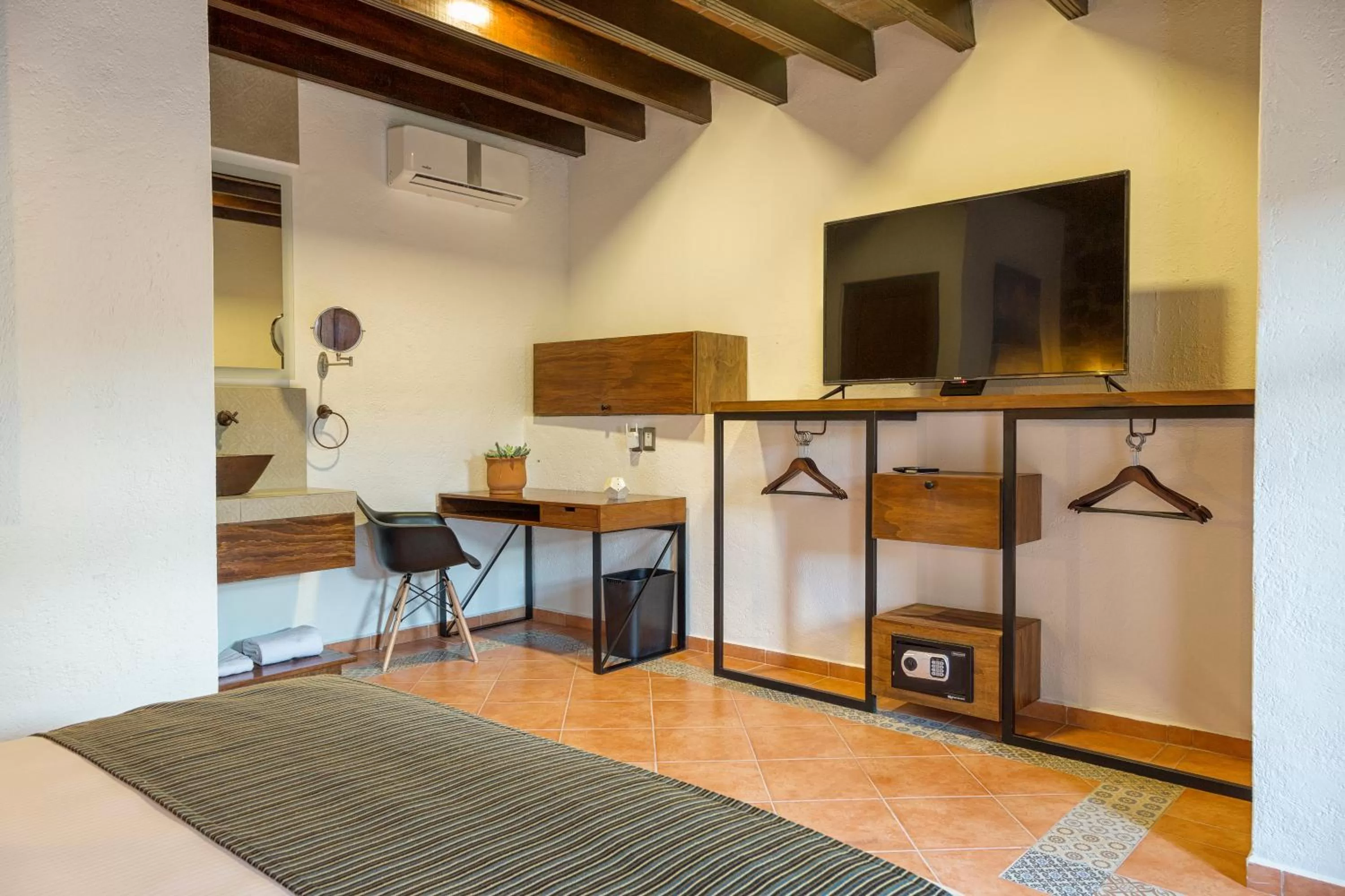 Photo of the whole room in Morazul Hotel Boutique