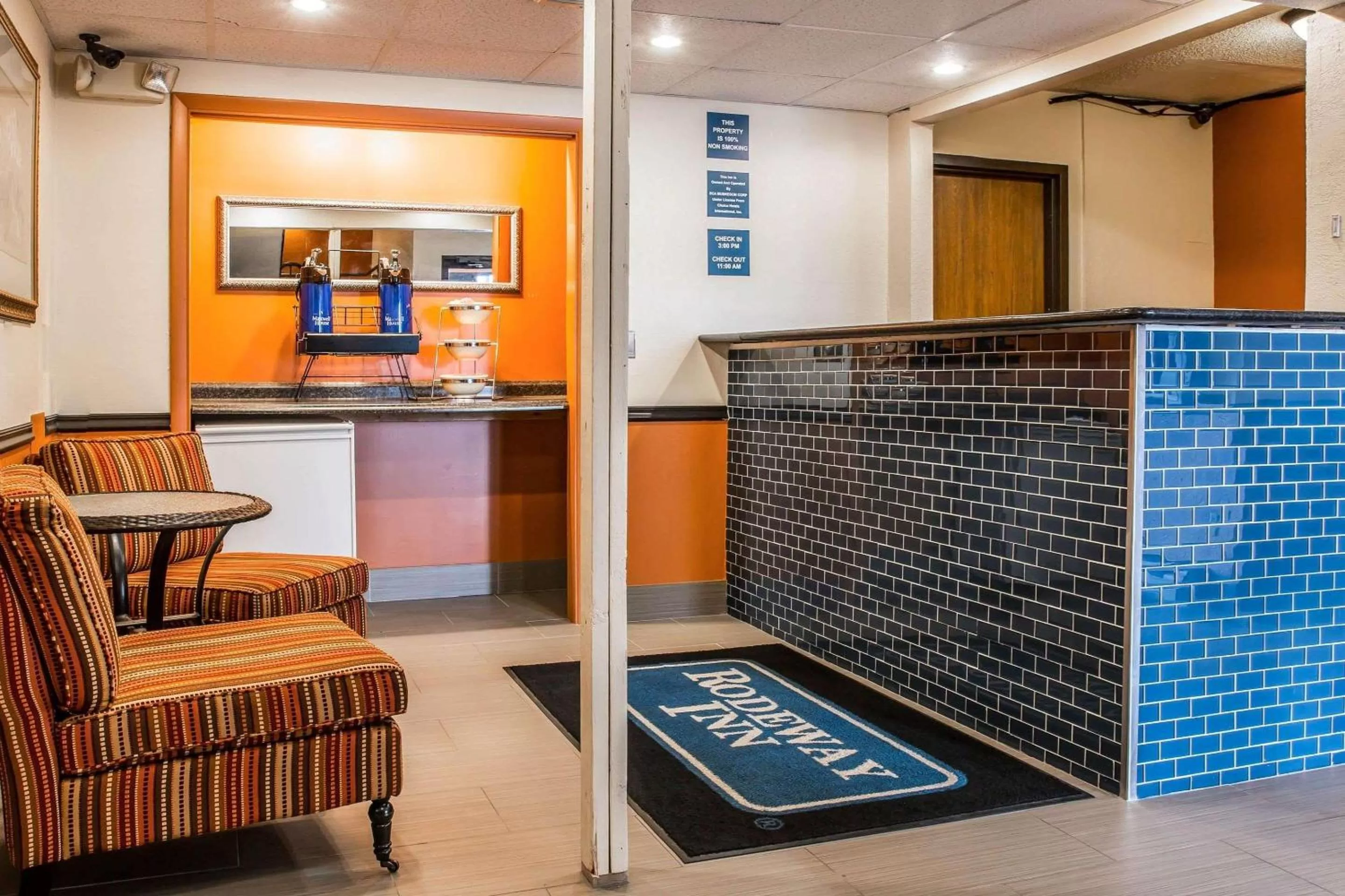 Lobby or reception in Rodeway Inn Muskegon Airport