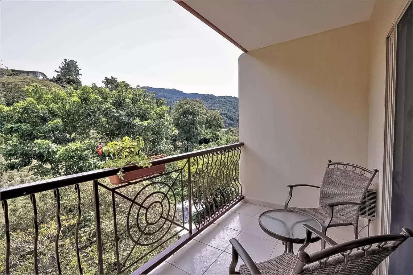 Economy Double Room in Hotel Valle del Rio Economy Double Room in Hotel Valle del Rio