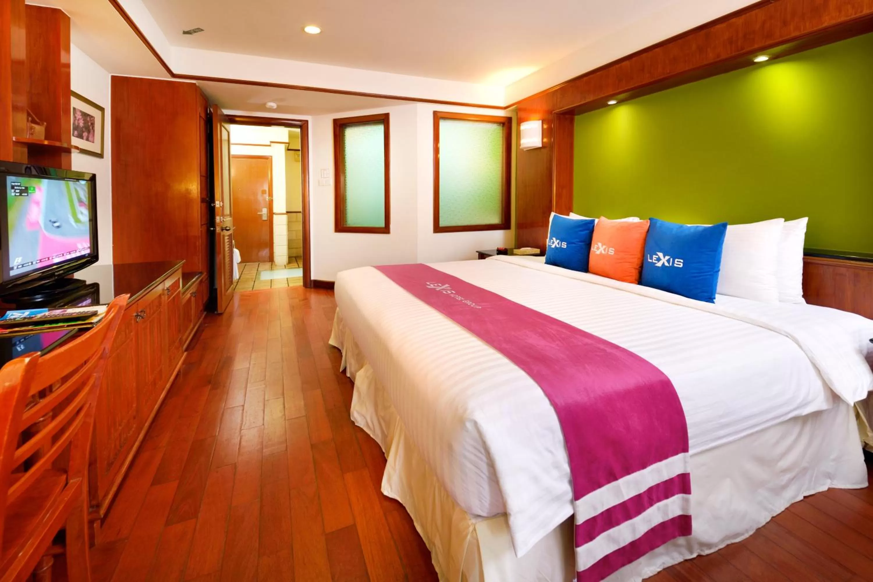 View (from property/room), Bed in Lexis Port Dickson