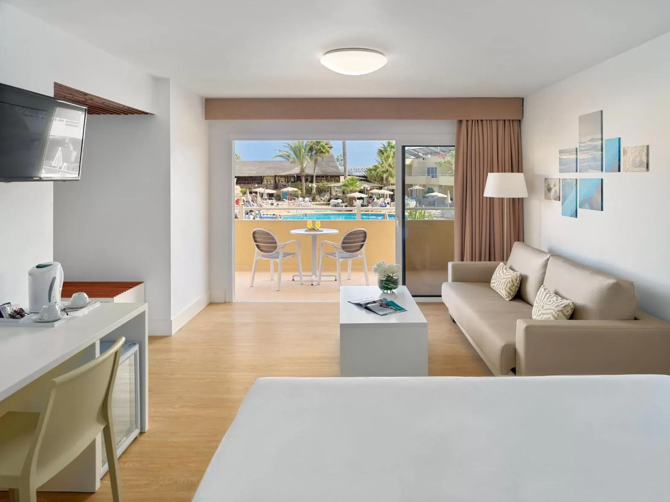 Double Room with Pool View in Hotel Arena Suite - Adults Only Double Room with Pool View in Hotel Arena Suite - Adults Only