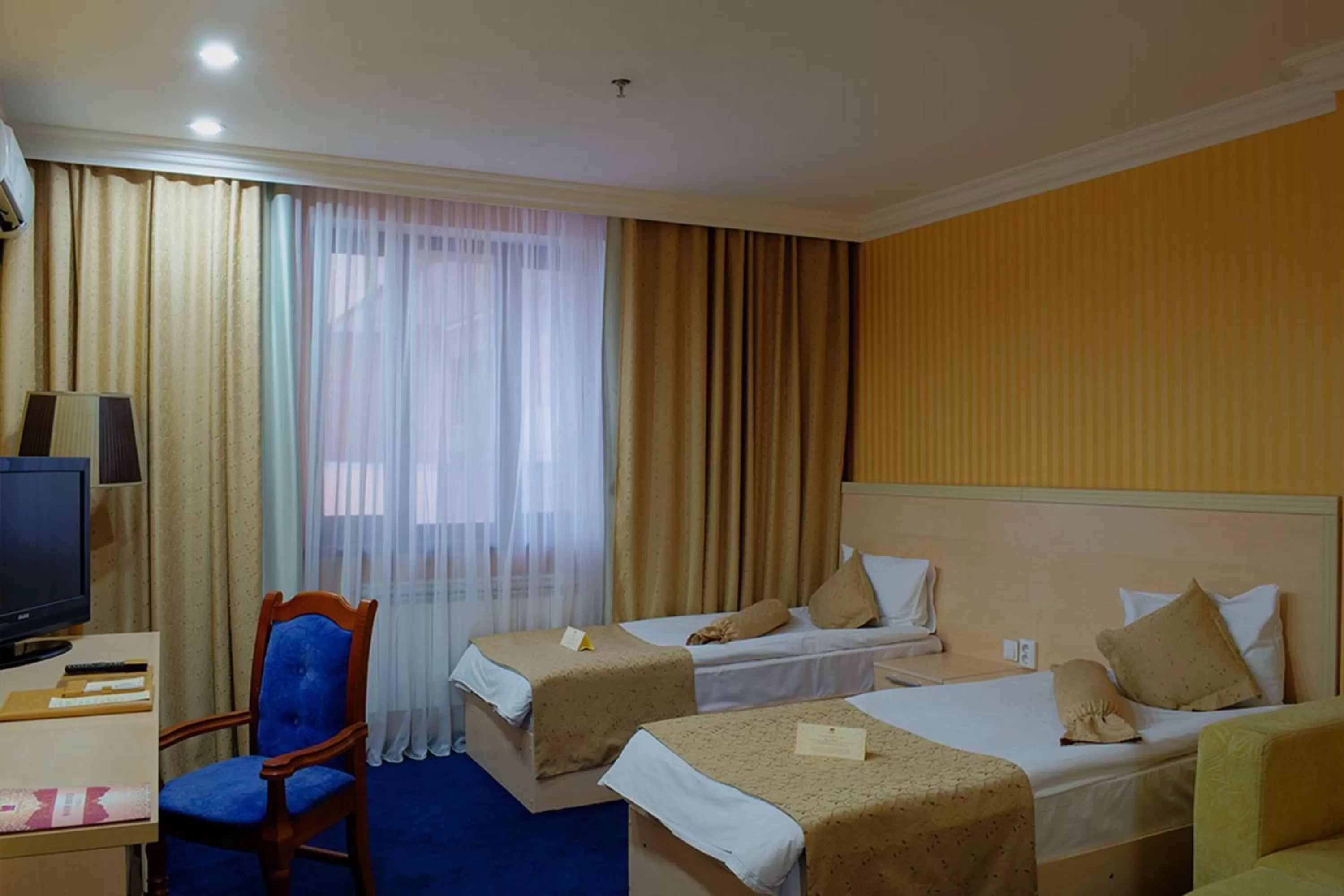 Bed in King Hotel Astana