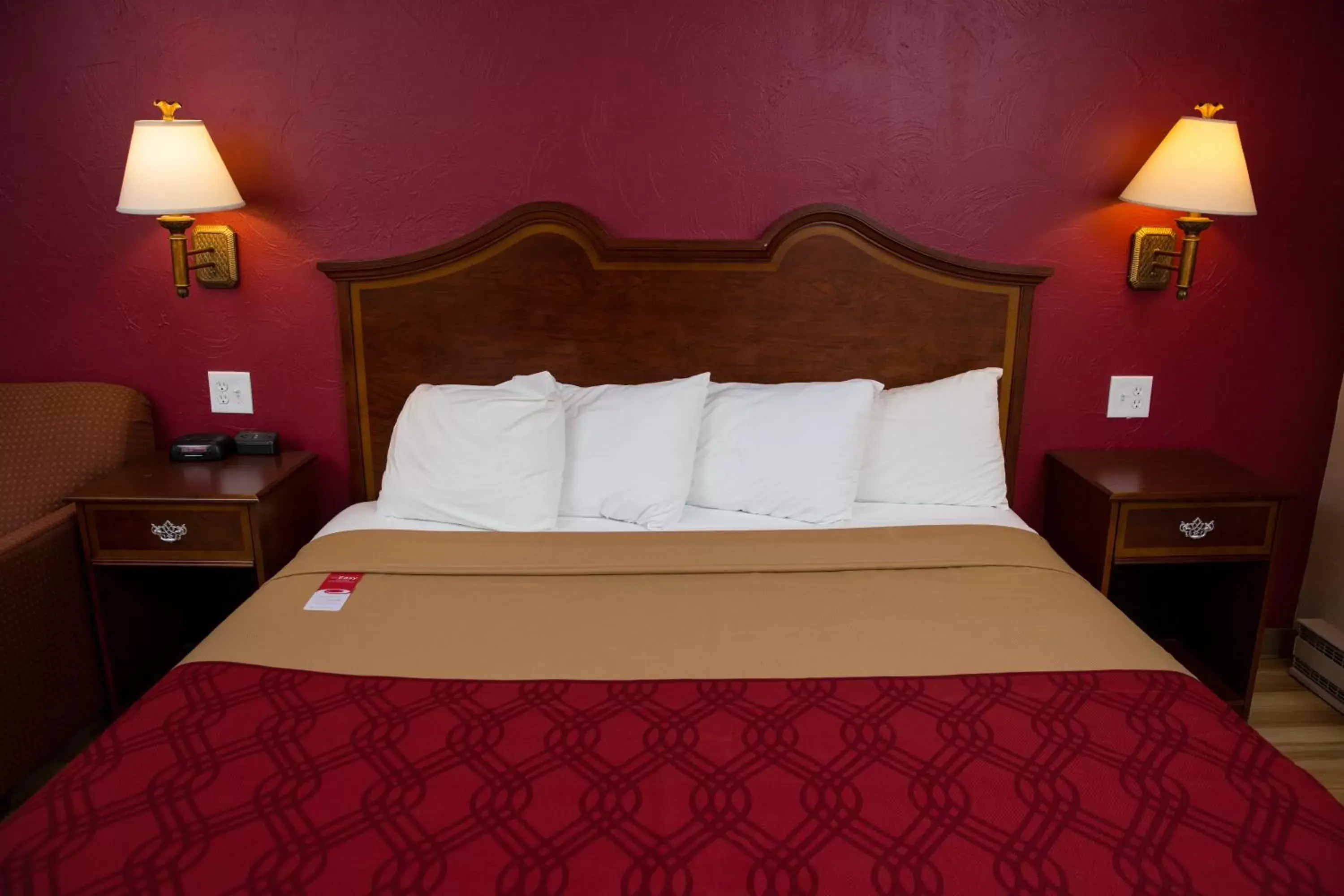 King Room - Non-Smoking in Econo Lodge Sturbridge Route 20 King Room - Non-Smoking in Econo Lodge Sturbridge Route 20