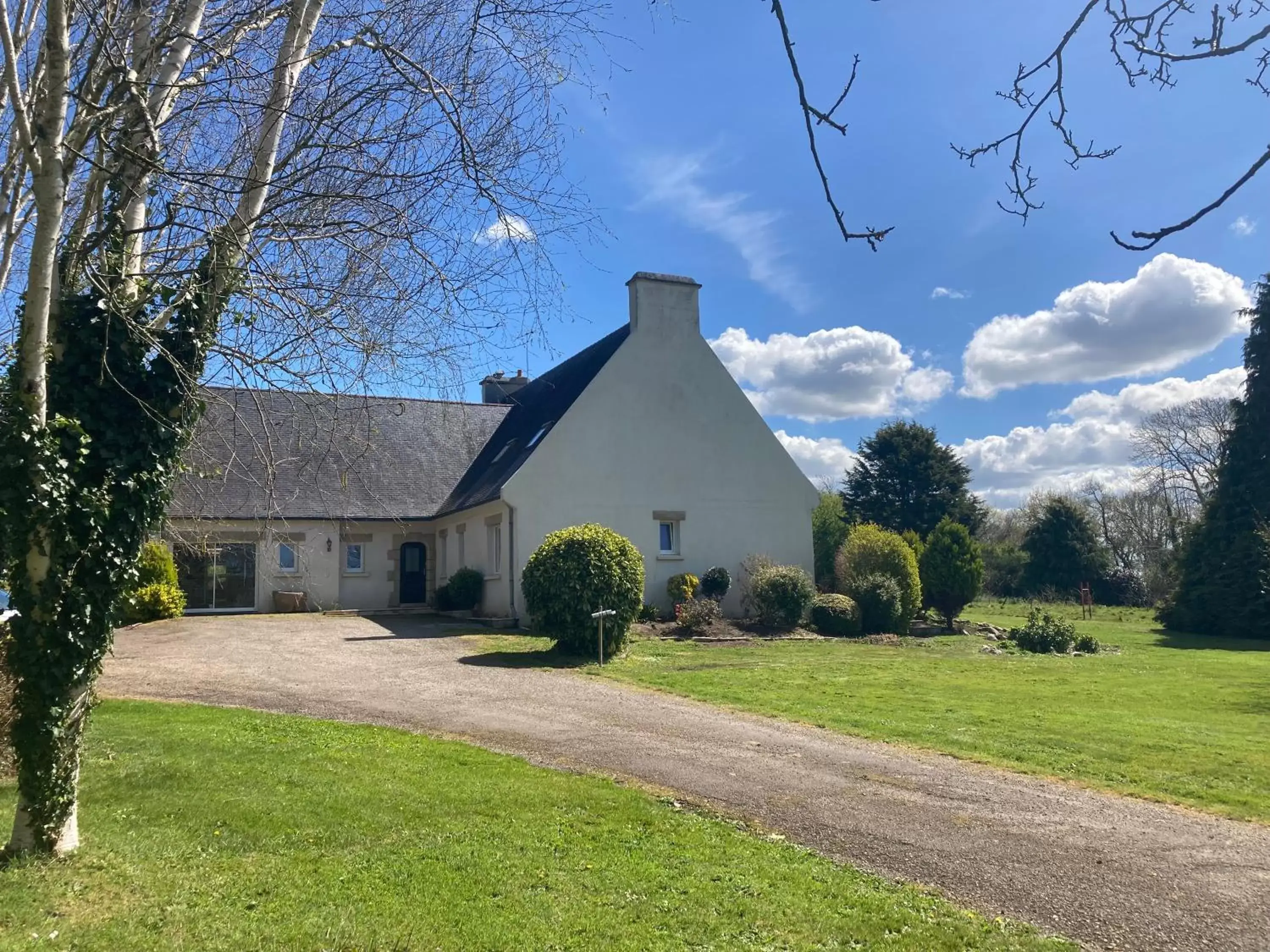 Garden, Property Building in Chambre privée-Kermoal Garden, Property Building in Chambre privée-Kermoal