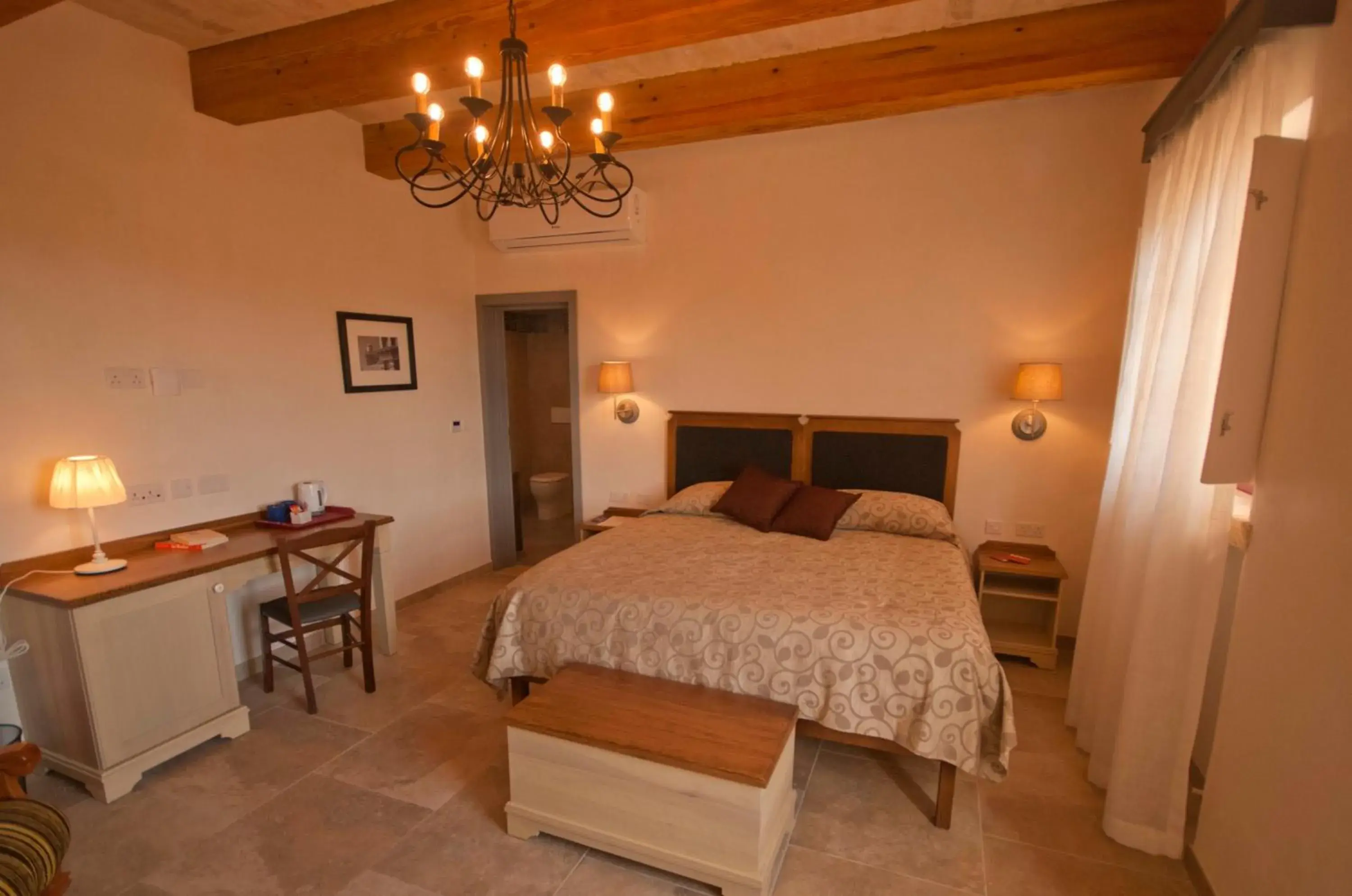 Deluxe Double or Twin Room with Garden View - single occupancy in Mulberries Deluxe Double or Twin Room with Garden View - single occupancy in Mulberries