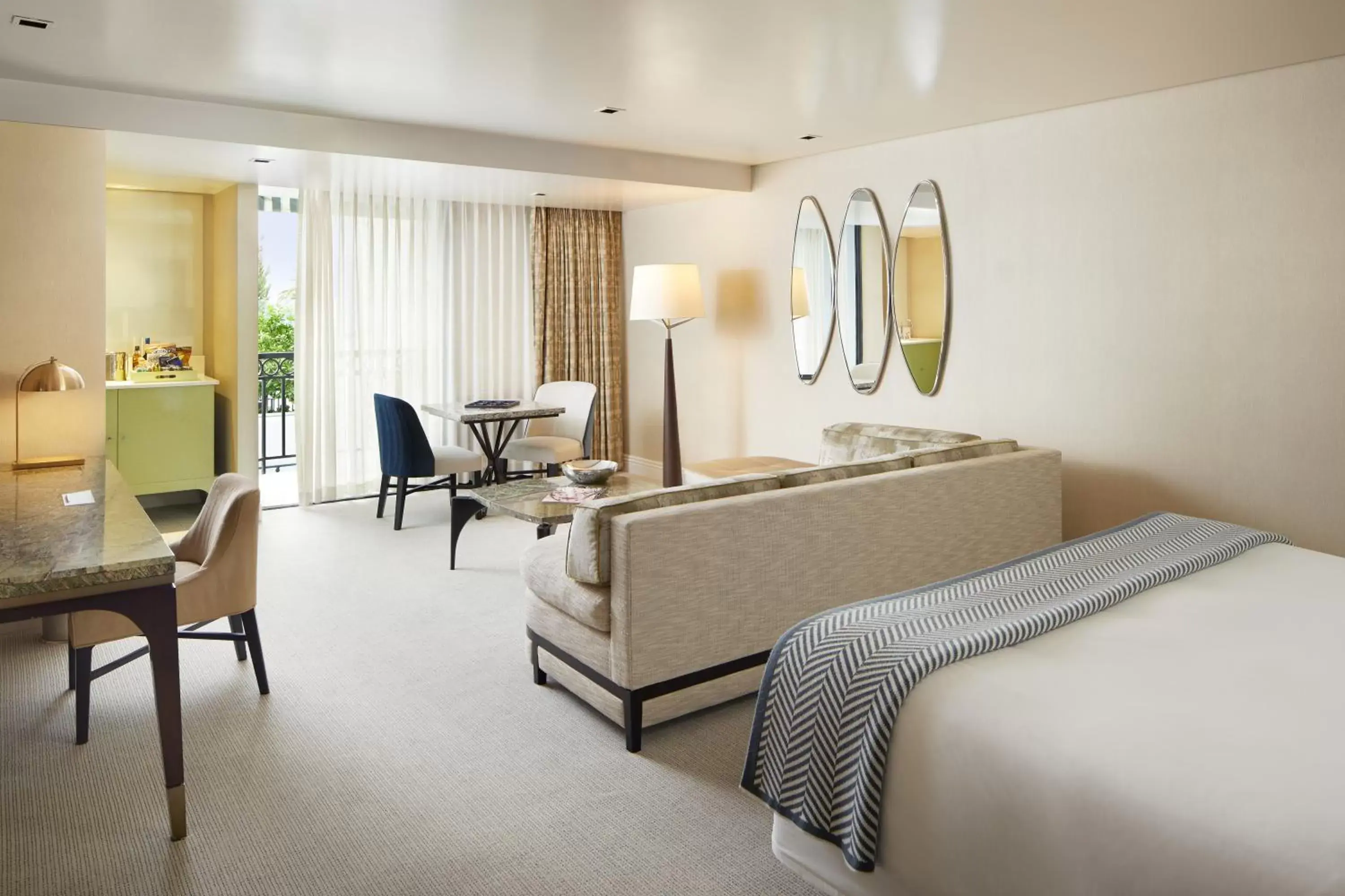 Chelsea Suite in The London West Hollywood at Beverly Hills Chelsea Suite in The London West Hollywood at Beverly Hills