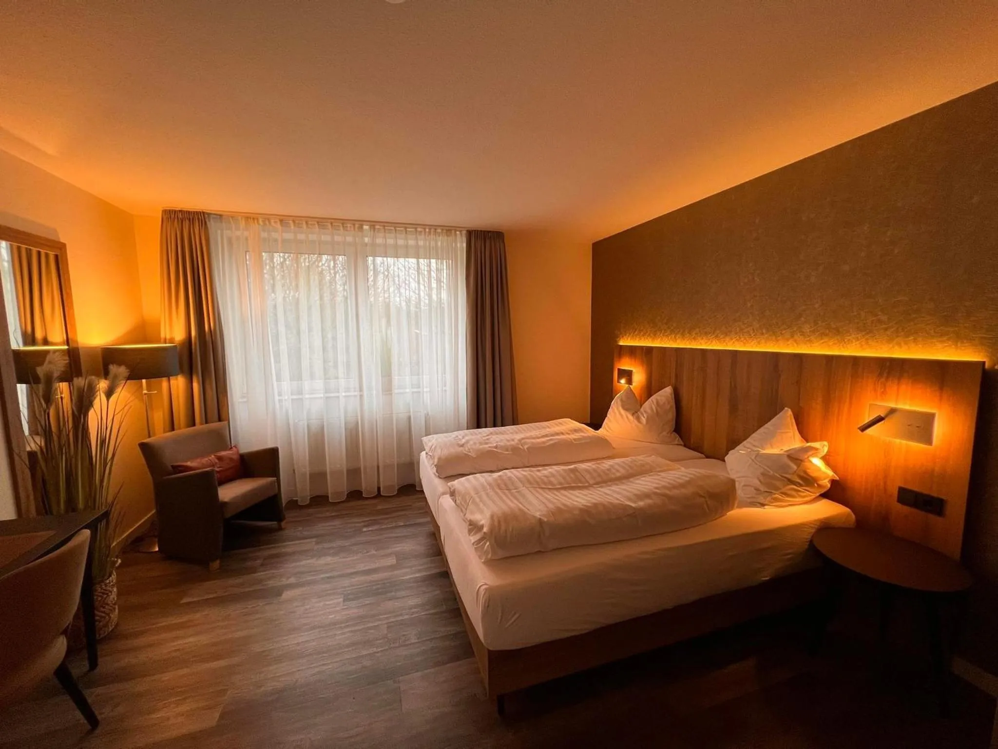 Photo of the whole room, Bed in Hotel-Restaurant Amadeus