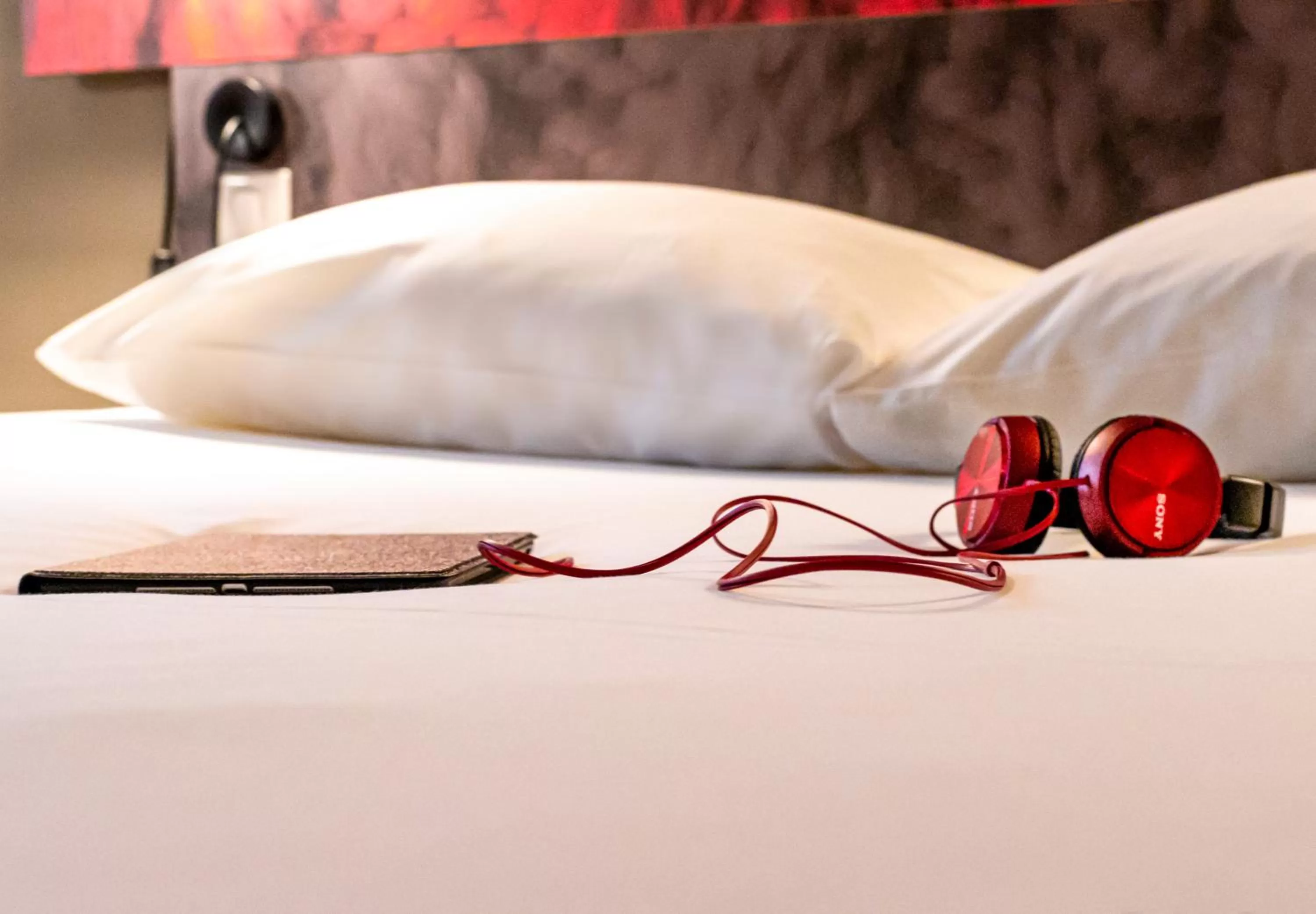 Bed in ibis Rueil-Malmaison Centre