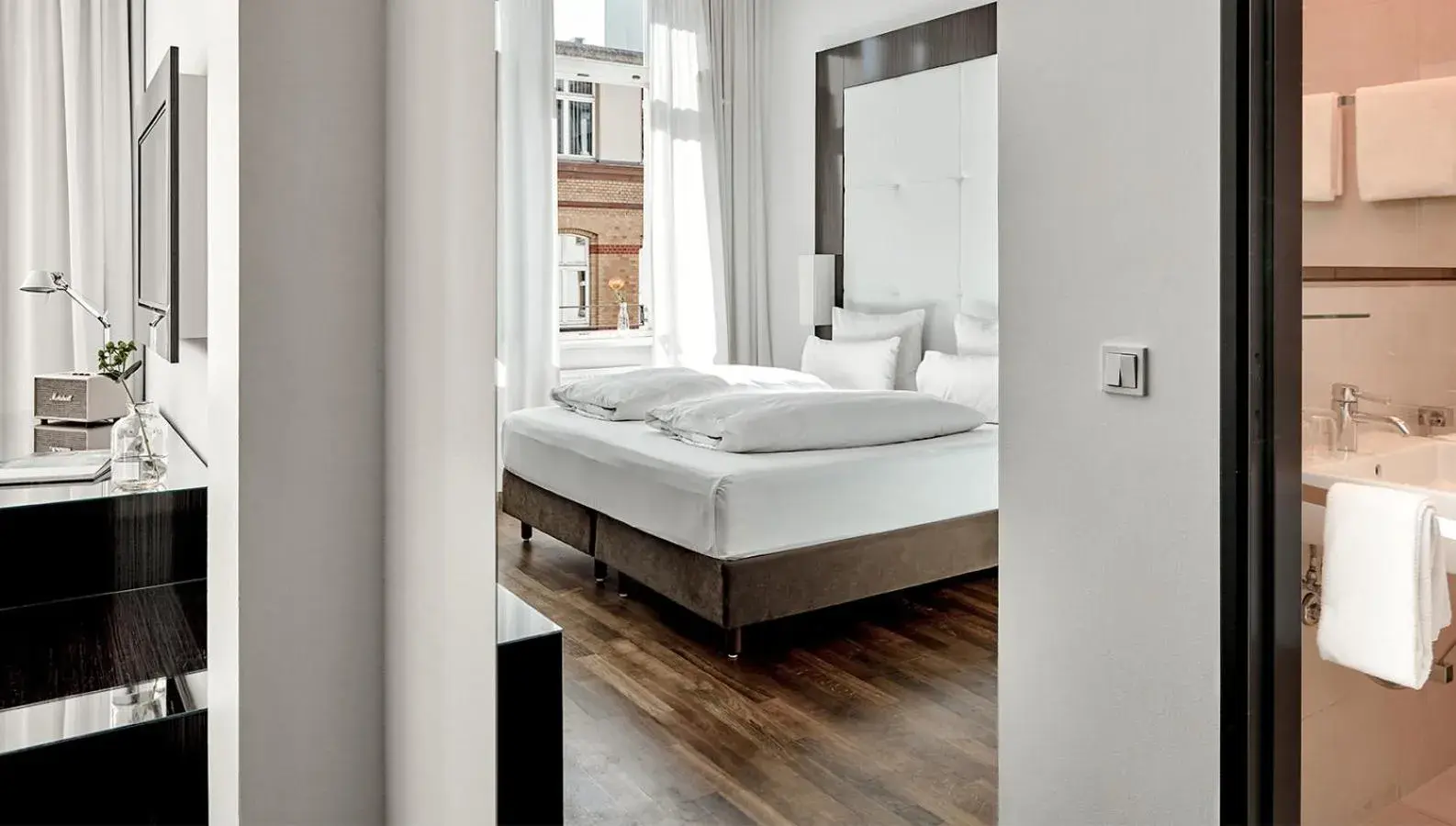 Double Room in The Pure, Frankfurt, a Member of Design Hotels Double Room in The Pure, Frankfurt, a Member of Design Hotels