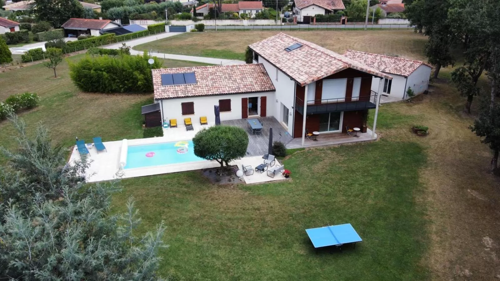 Bird's eye view in LA PLANETTE