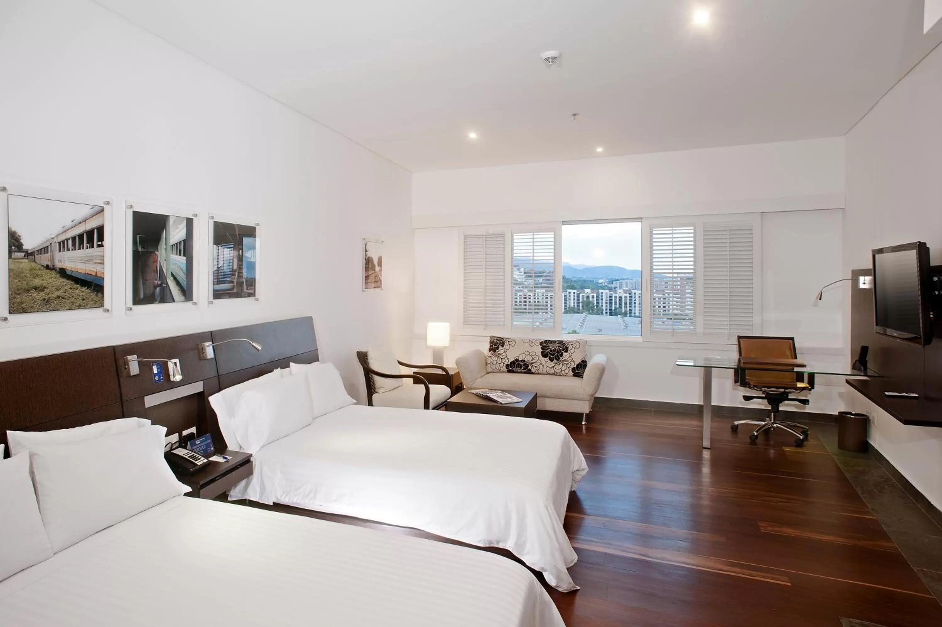 Day, Bed in Hotel Spiwak Chipichape Cali