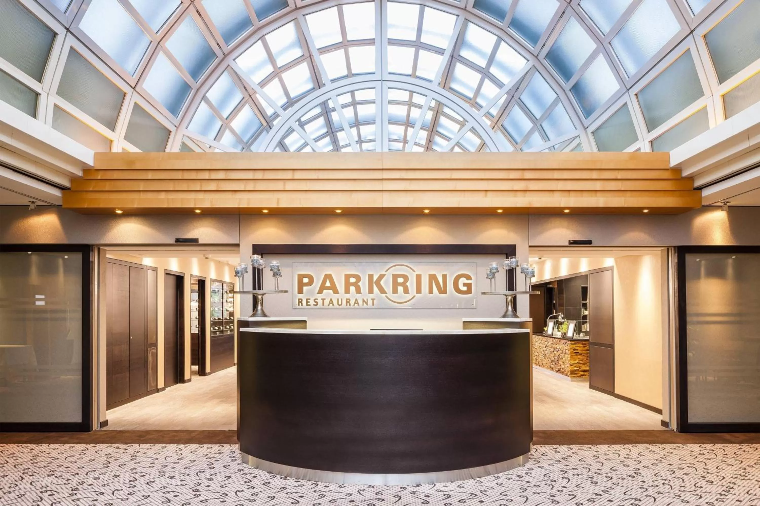 Restaurant/places to eat in Vienna Marriott Hotel