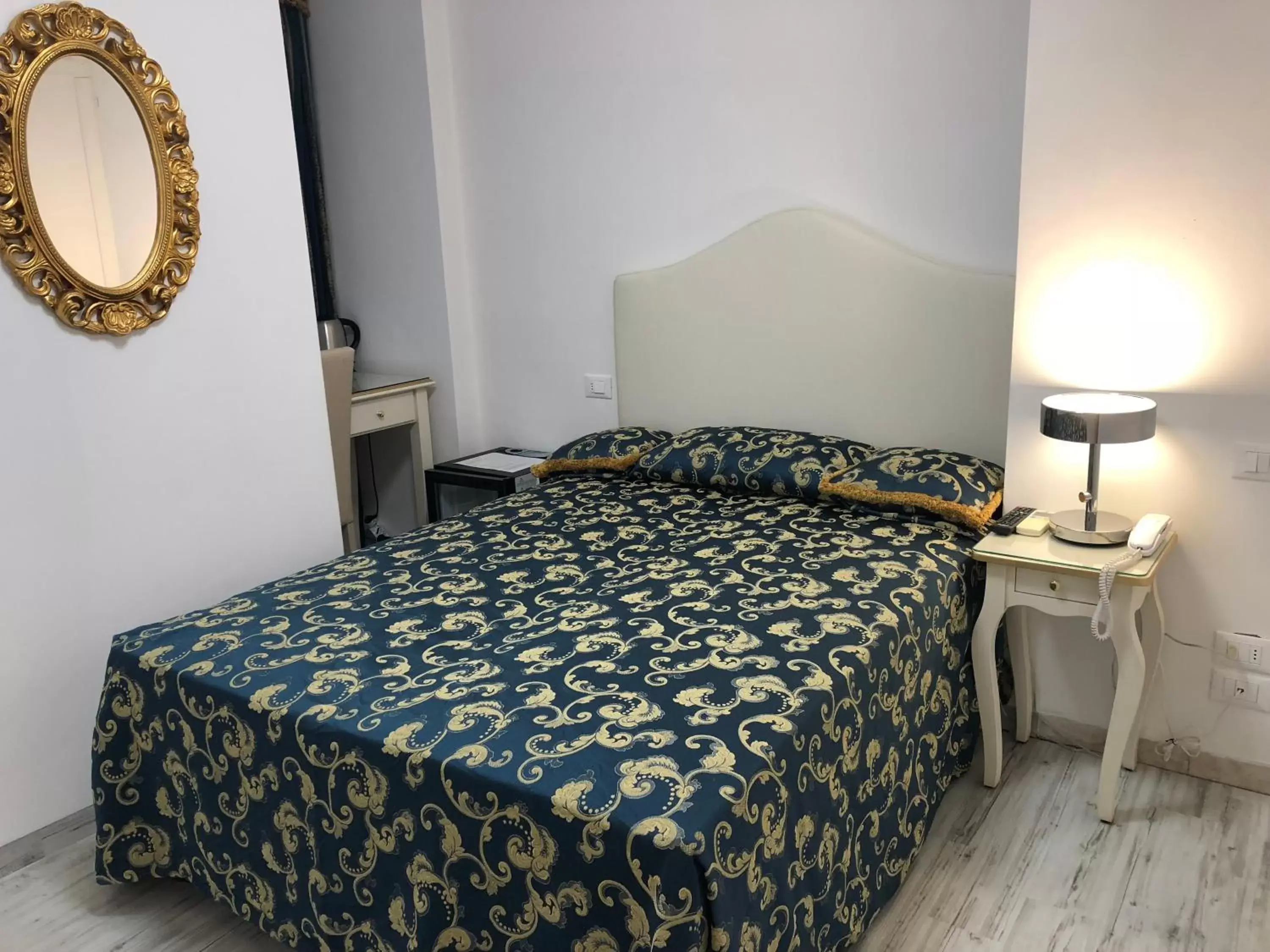 Single Room in Al Mascaron Ridente Single Room in Al Mascaron Ridente
