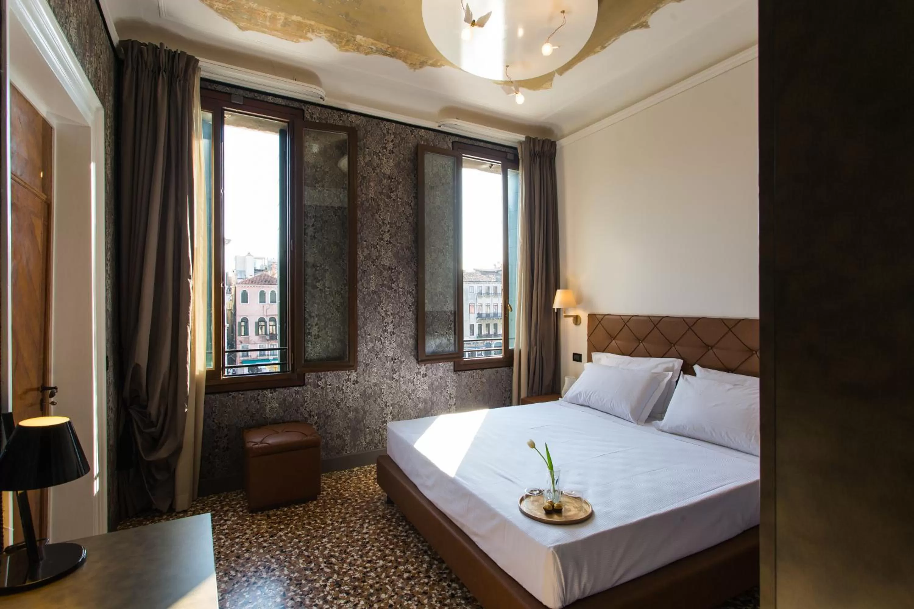 Photo of the whole room, Bed in Riva del Vin BOUTIQUE HOTEL
