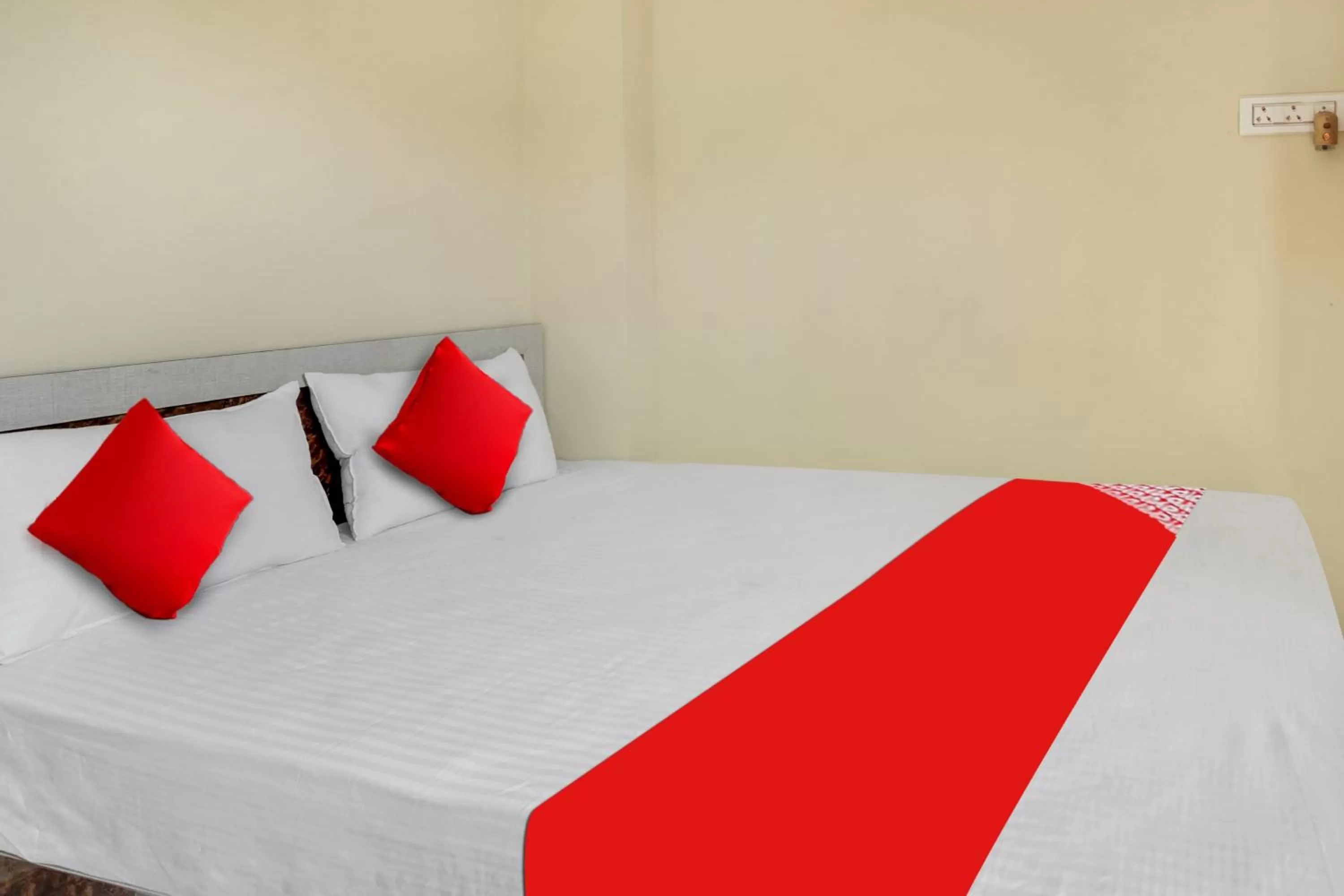 Bedroom, Bed in OYO Flagship Hotel Kashyap Inn