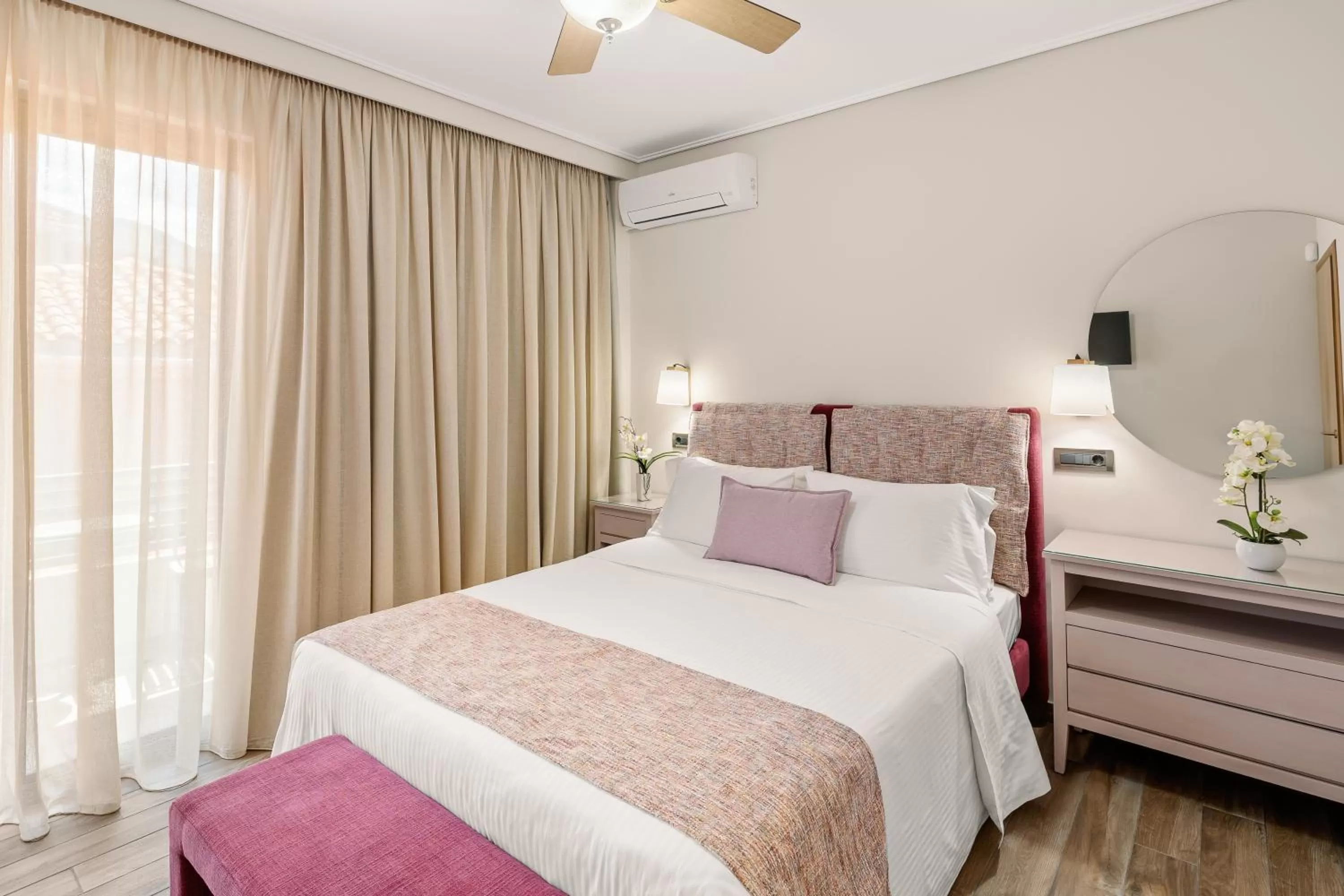 Bedroom, Bed in Akti Taygetos - Conference Resort