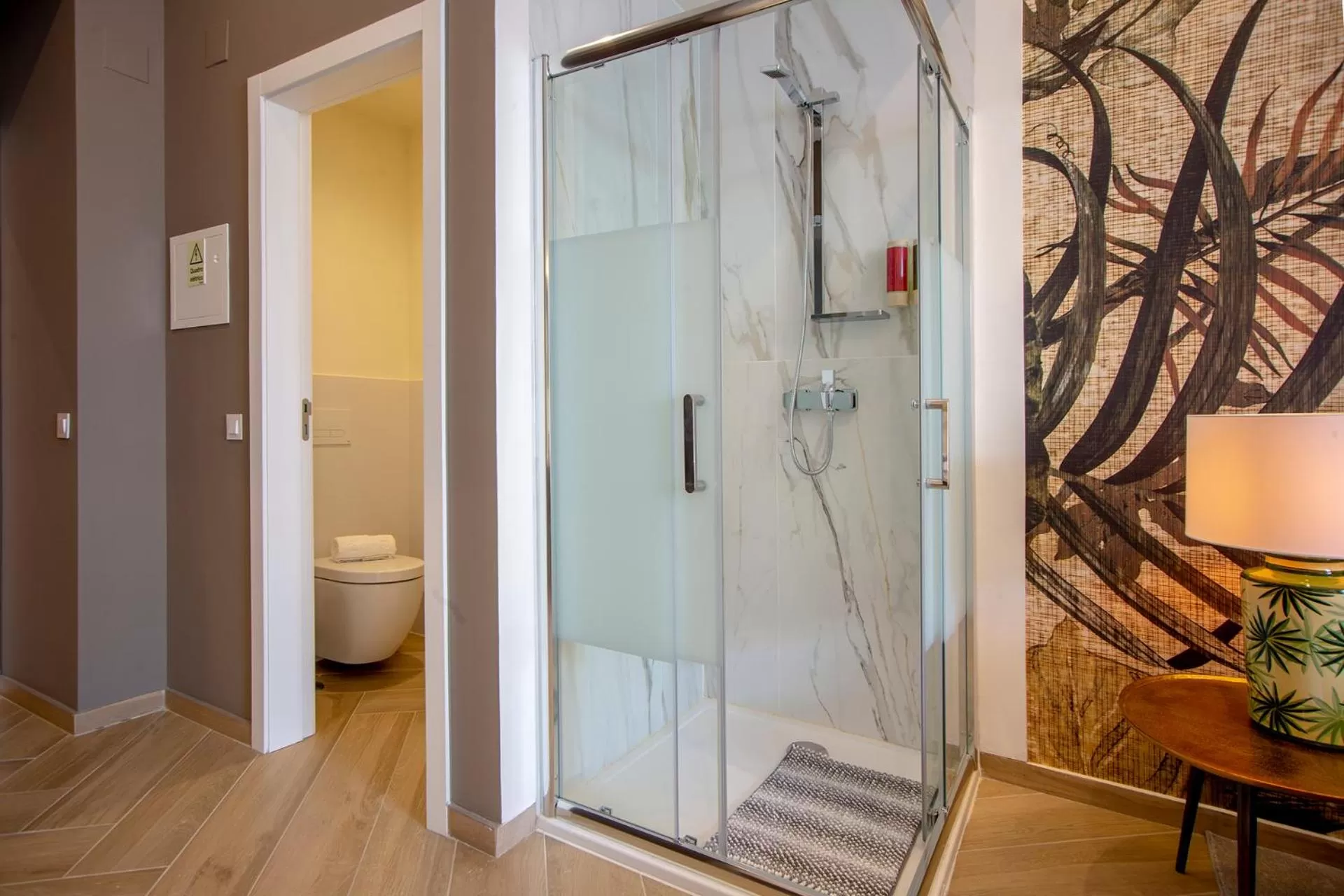 Shower, Bathroom in Guest House Jacarandá Faro