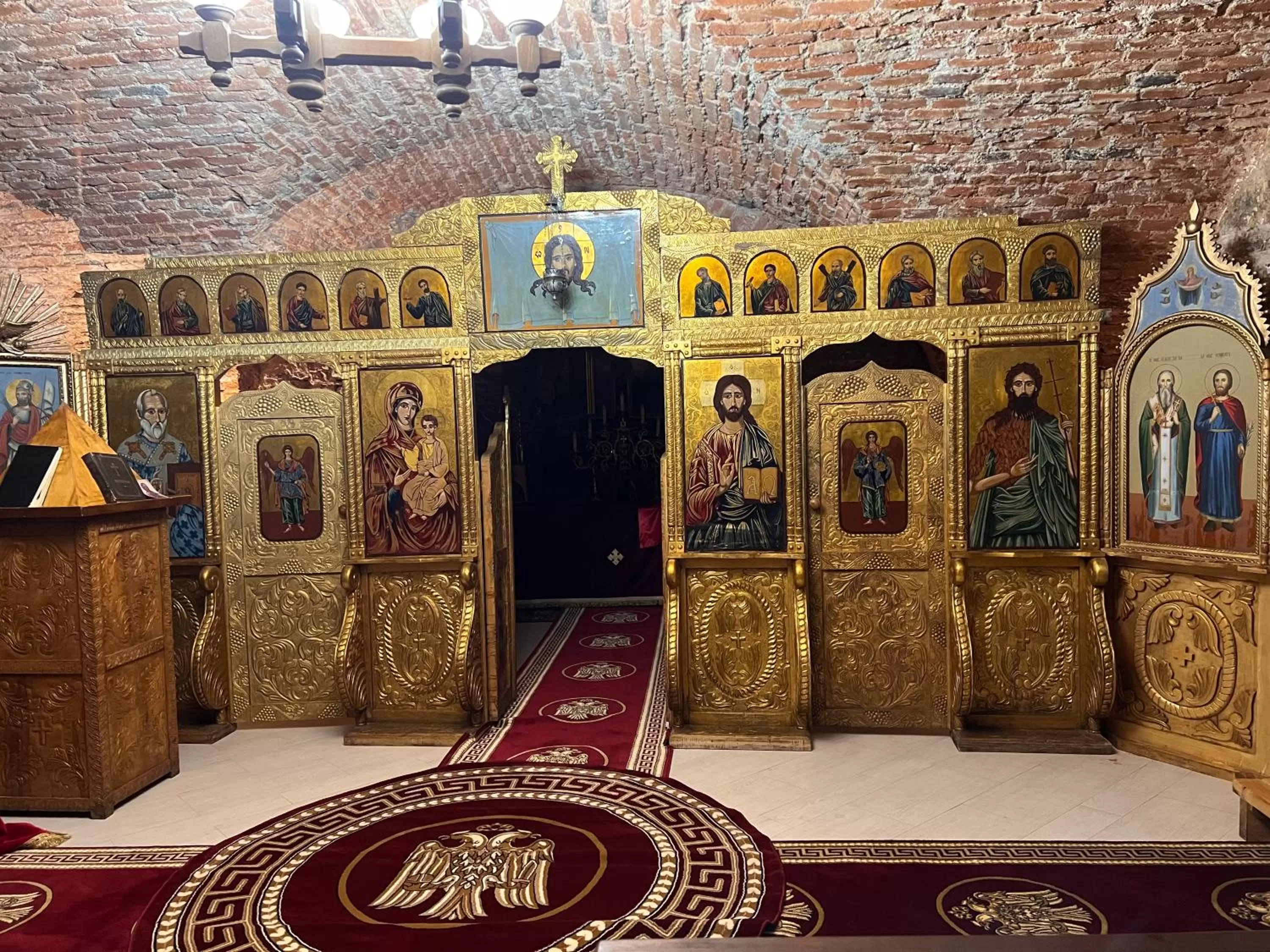 Seating area in Armenopolis - Adults Only