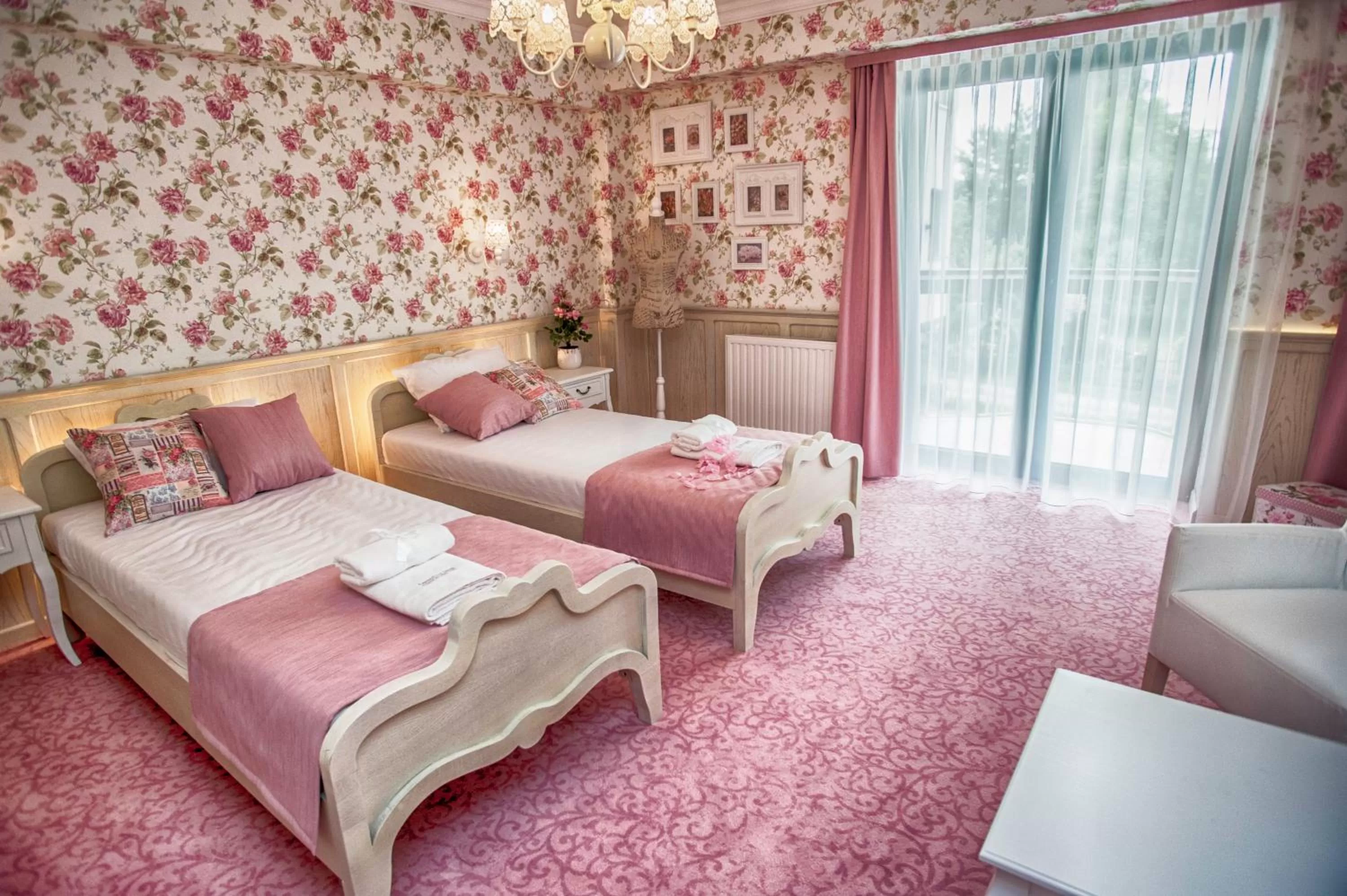 Bed in Lawendowy Zdrój Medycyna i SPA